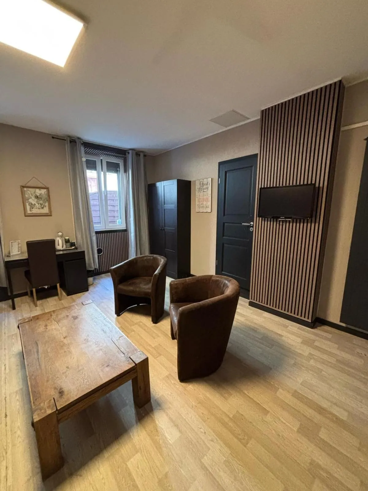 Photo of the whole room in Hotel Parc & Lac