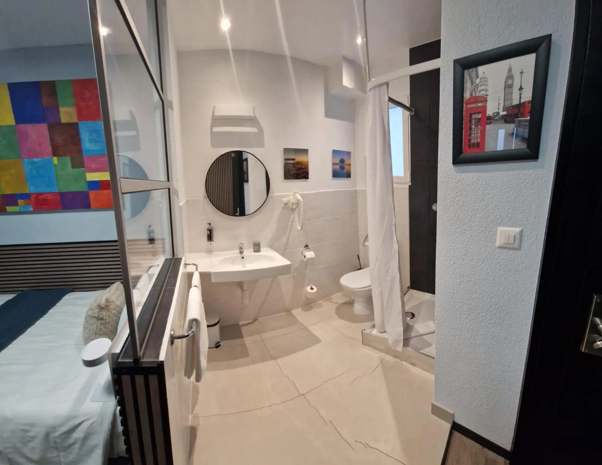 Shower in Hotel Parc & Lac