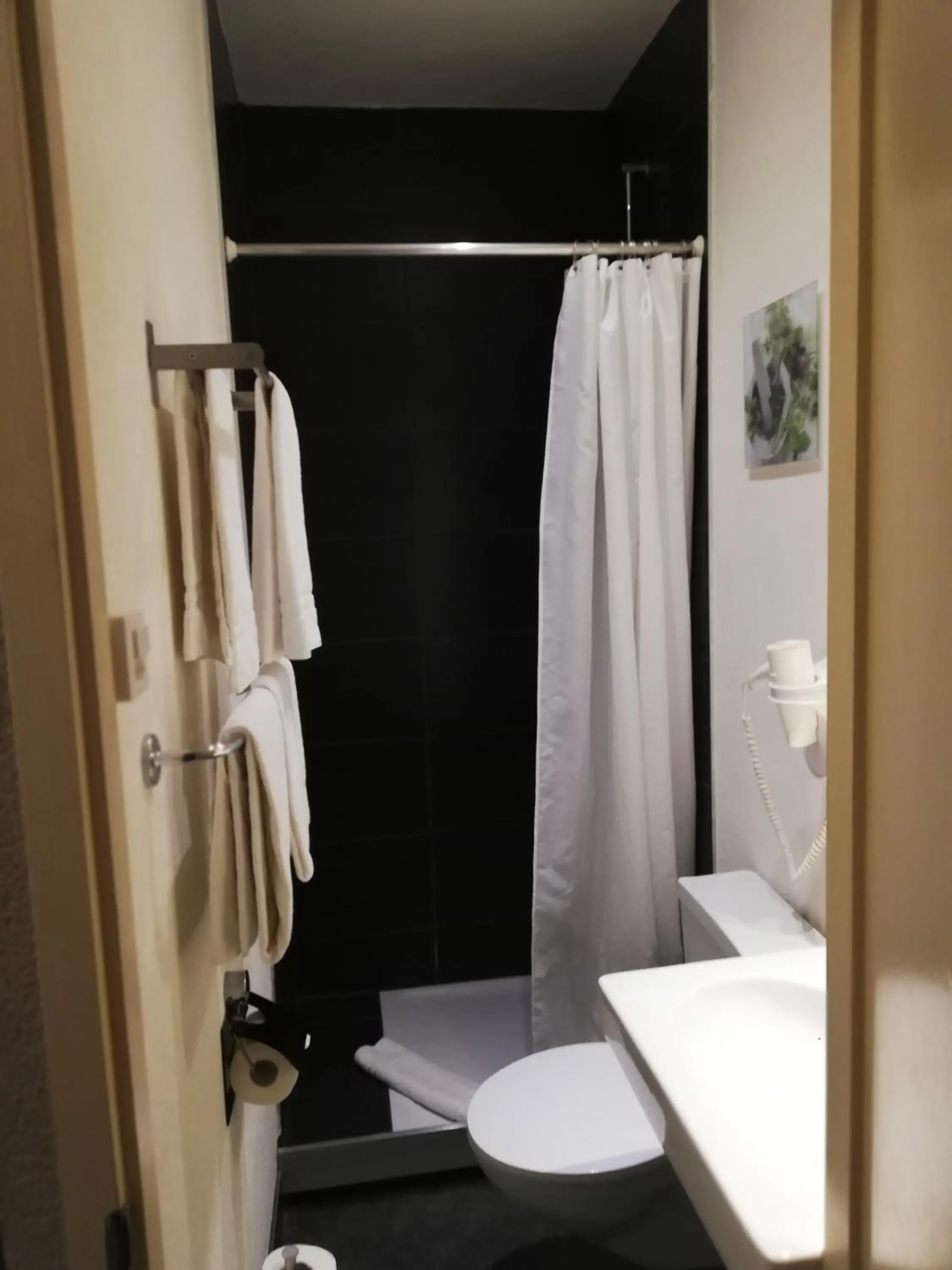 Standard Twin Room with Courtyard View in Hotel Parc & Lac Standard Twin Room with Courtyard View in Hotel Parc & Lac