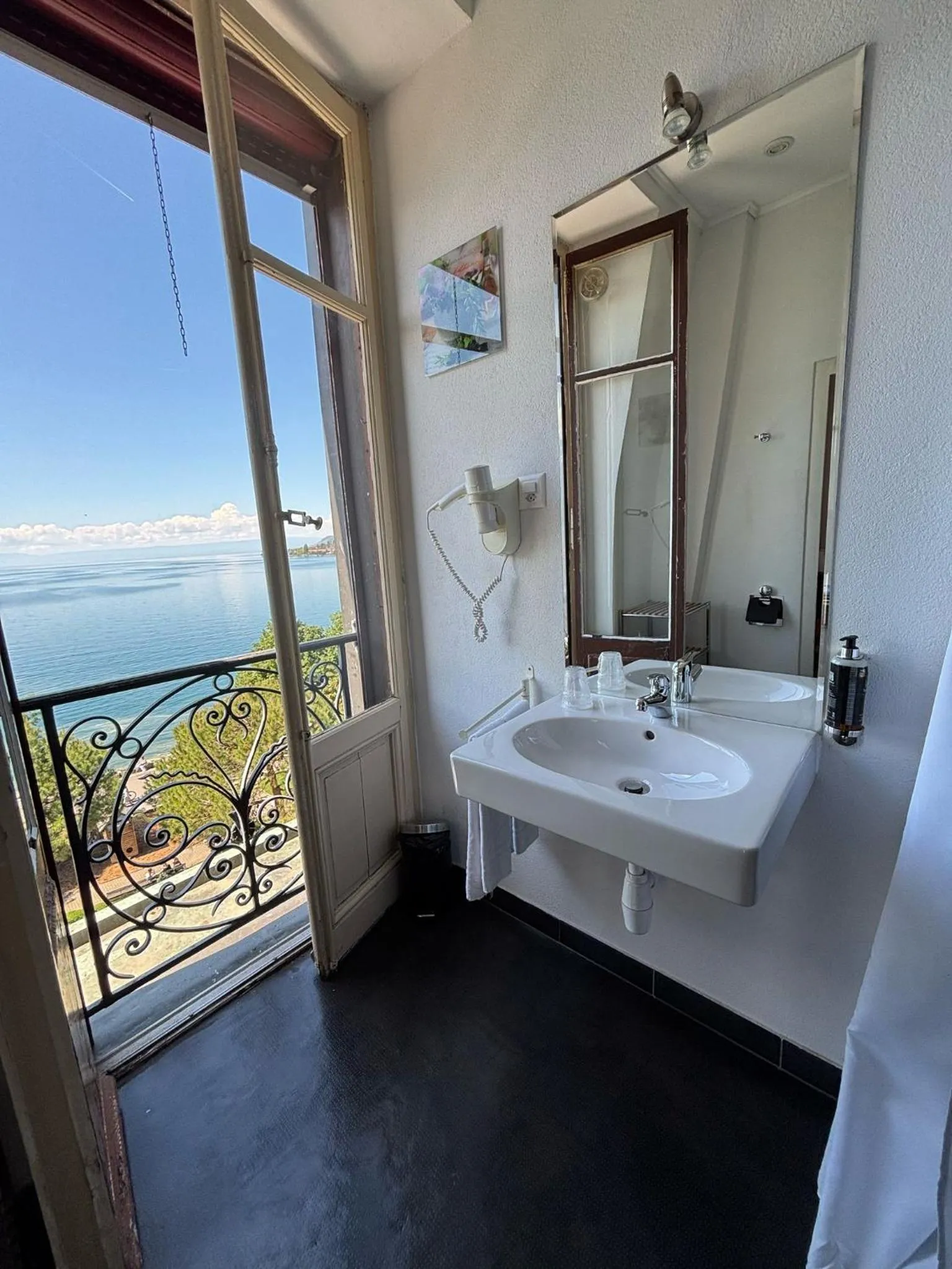 Bathroom in Hotel Parc & Lac