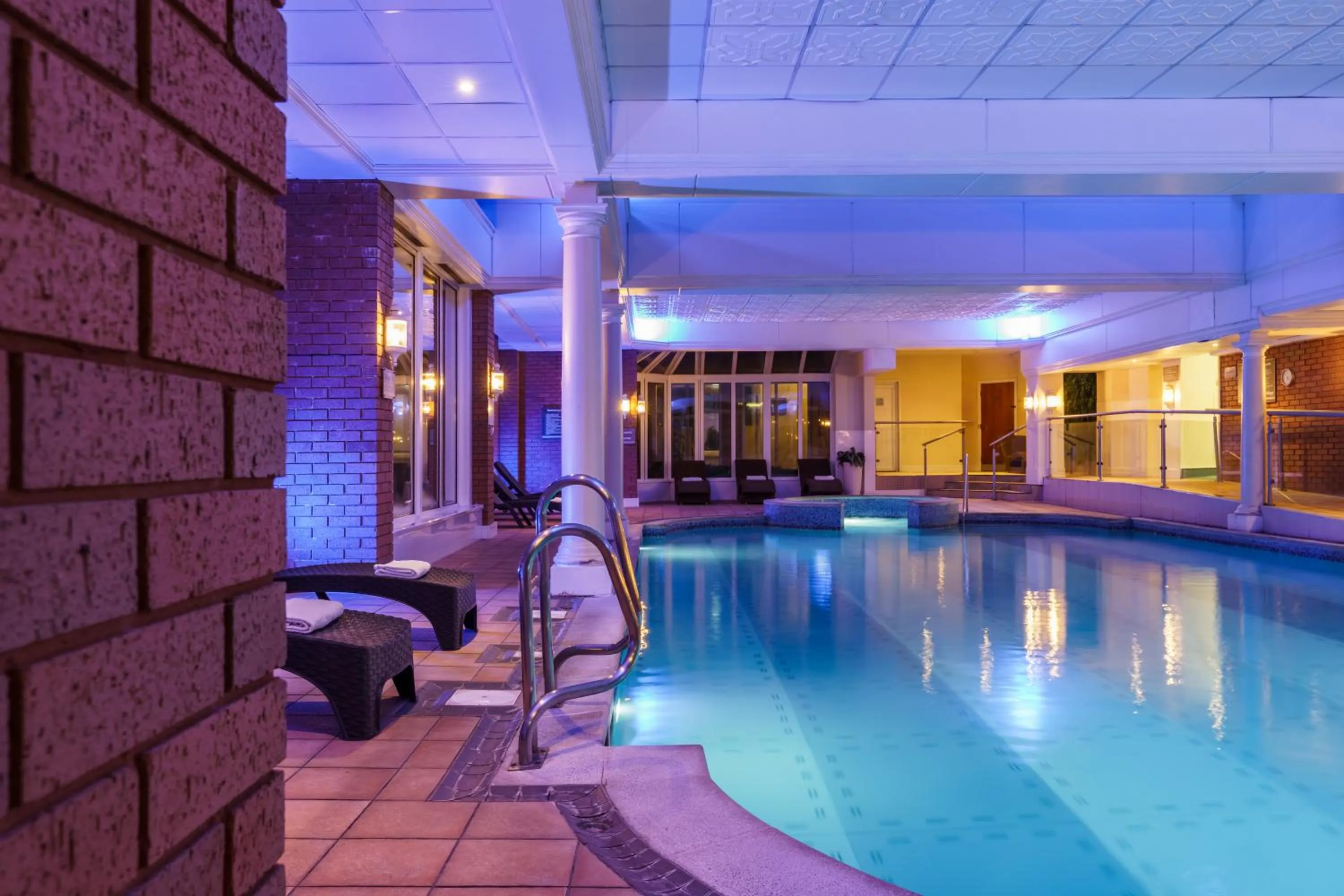 Swimming pool in Mercure Blackburn Dunkenhalgh Hotel & Spa