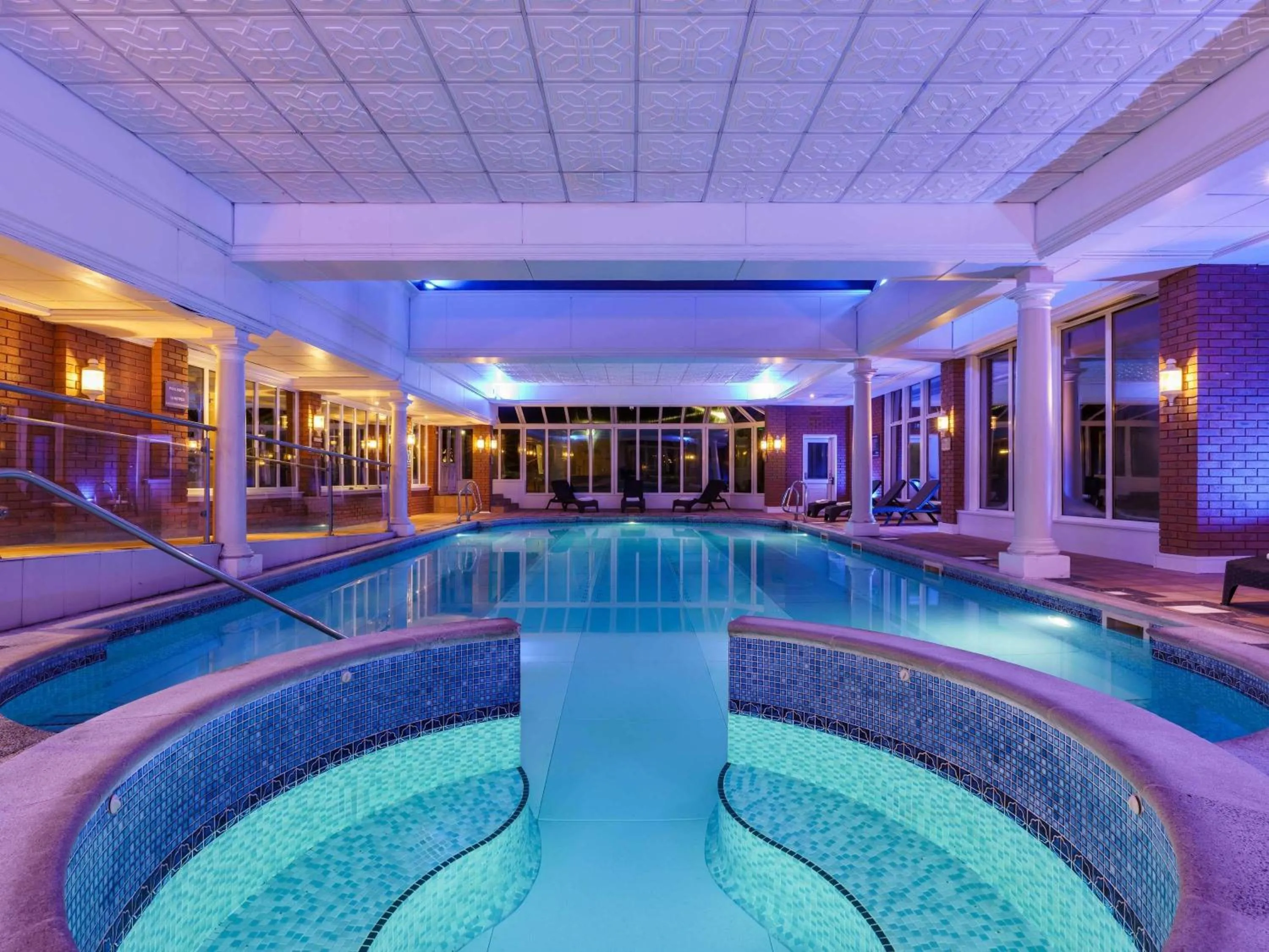 Lounge or bar in Mercure Blackburn Dunkenhalgh Hotel & Spa