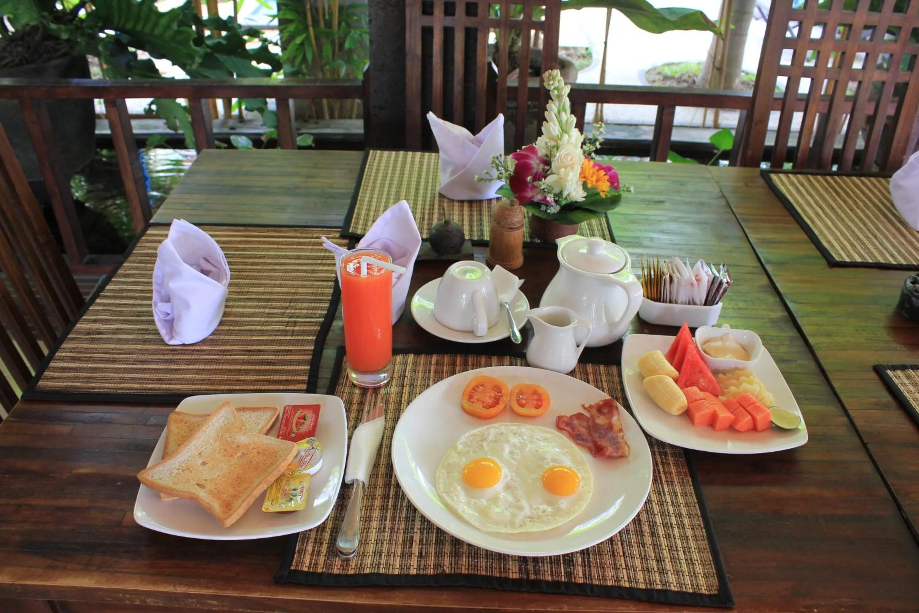 Food and drinks in Alami Resort, Restaurant and Dive Center