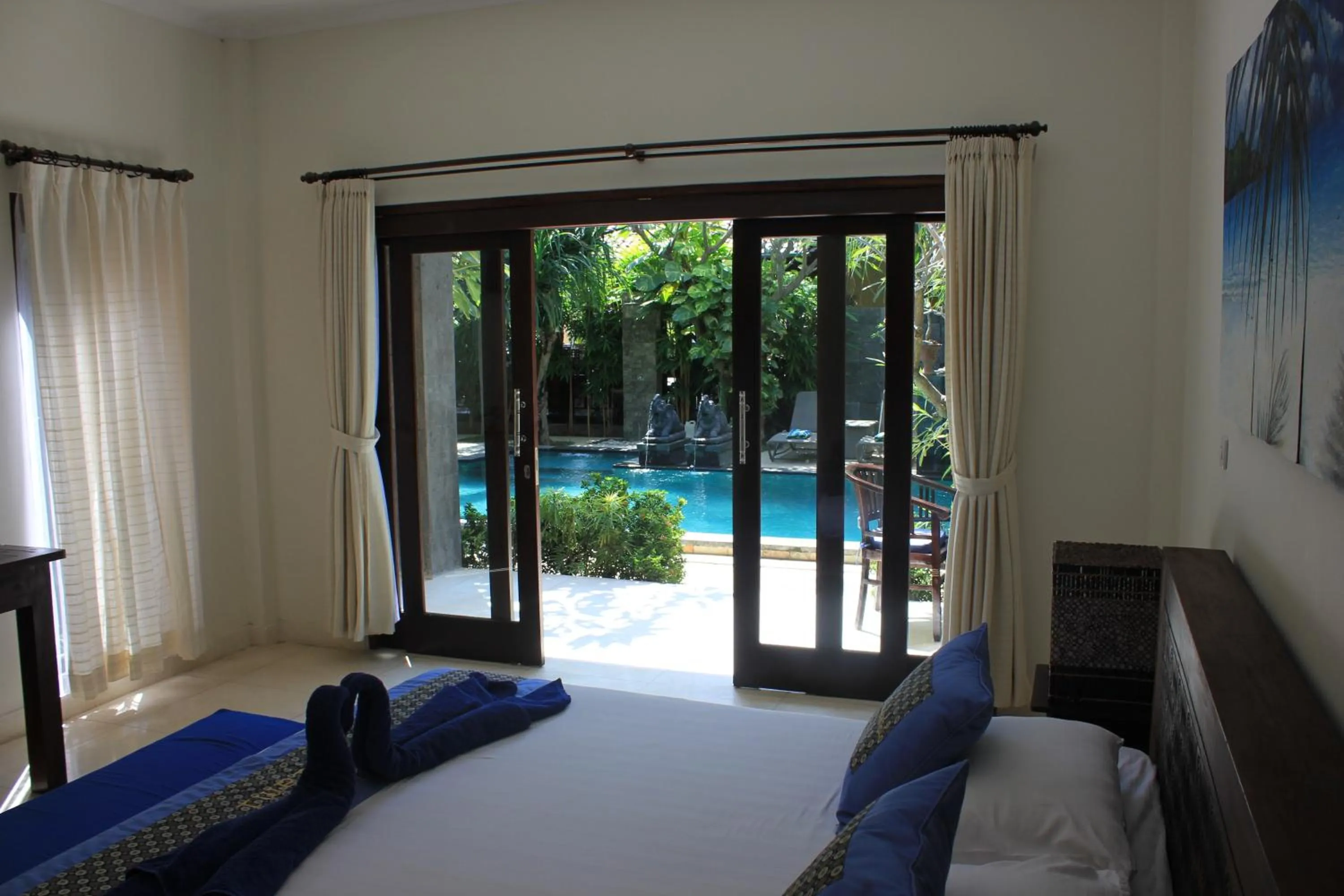 Garden view, Bed in Alami Resort, Restaurant and Dive Center