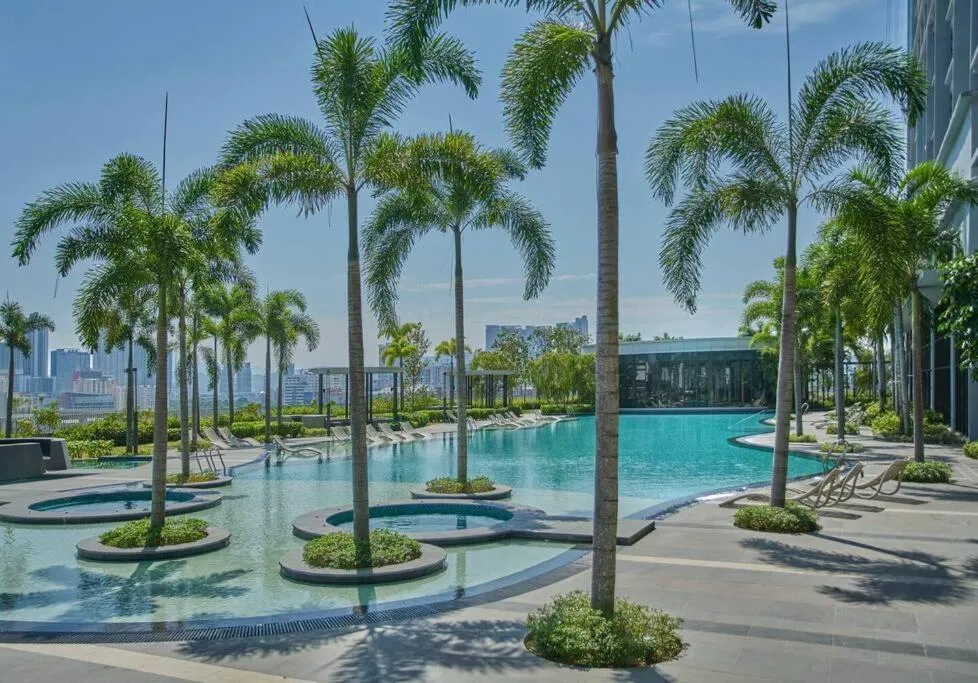 Day in Cozy Skyline Retreat at Trion KL, Level 63