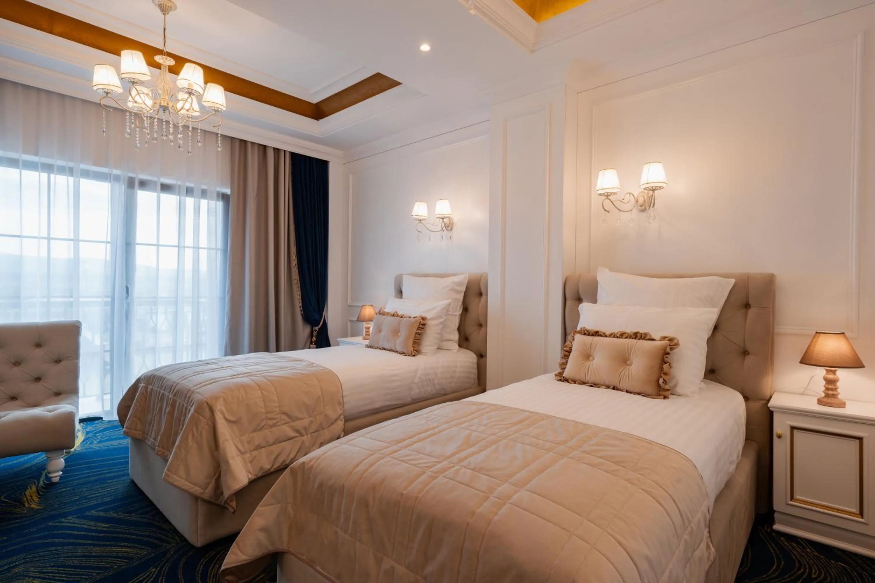 Bed in Hotel NOBLESSE Boutique&Spa