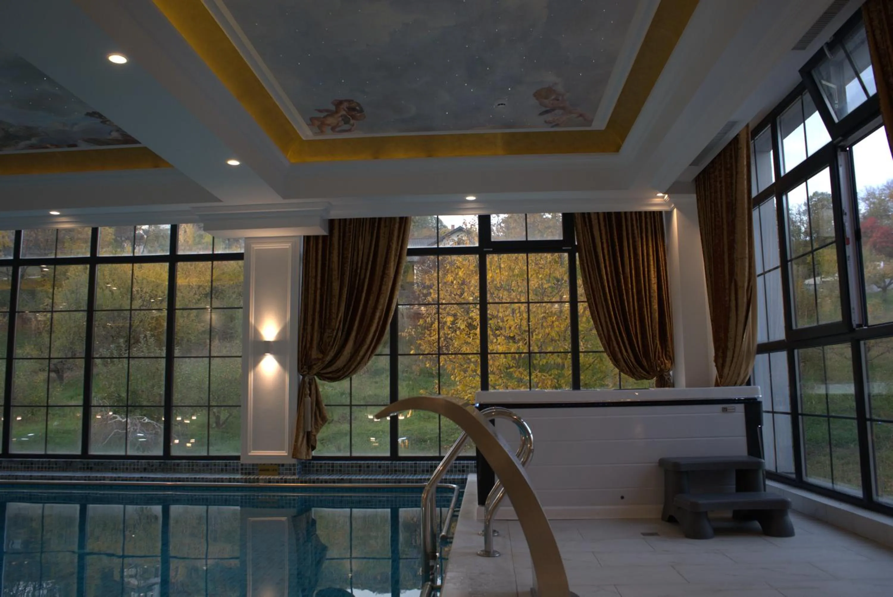 Pool view in Hotel NOBLESSE Boutique&Spa