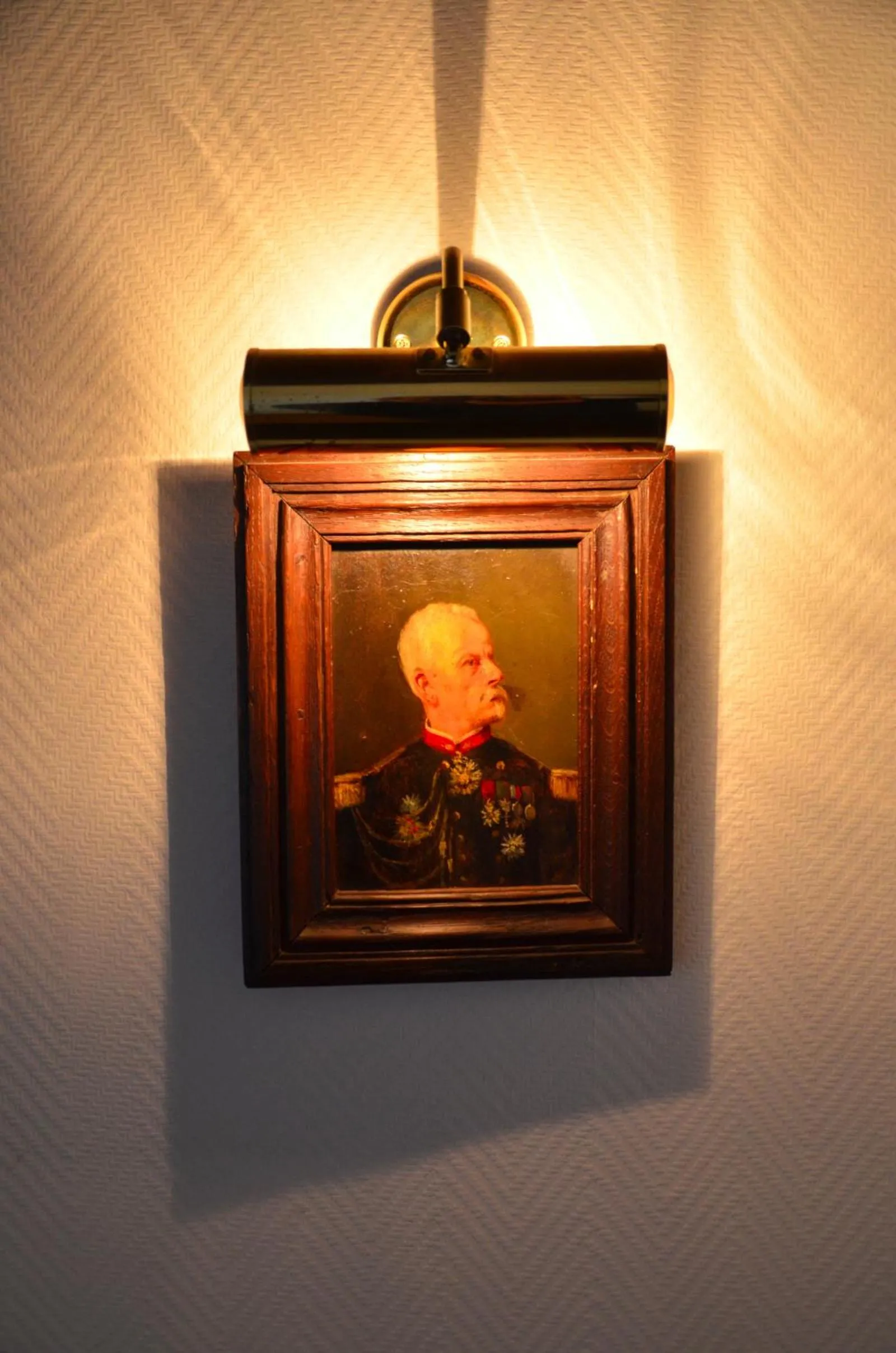 Decorative detail in Le Petit Maur