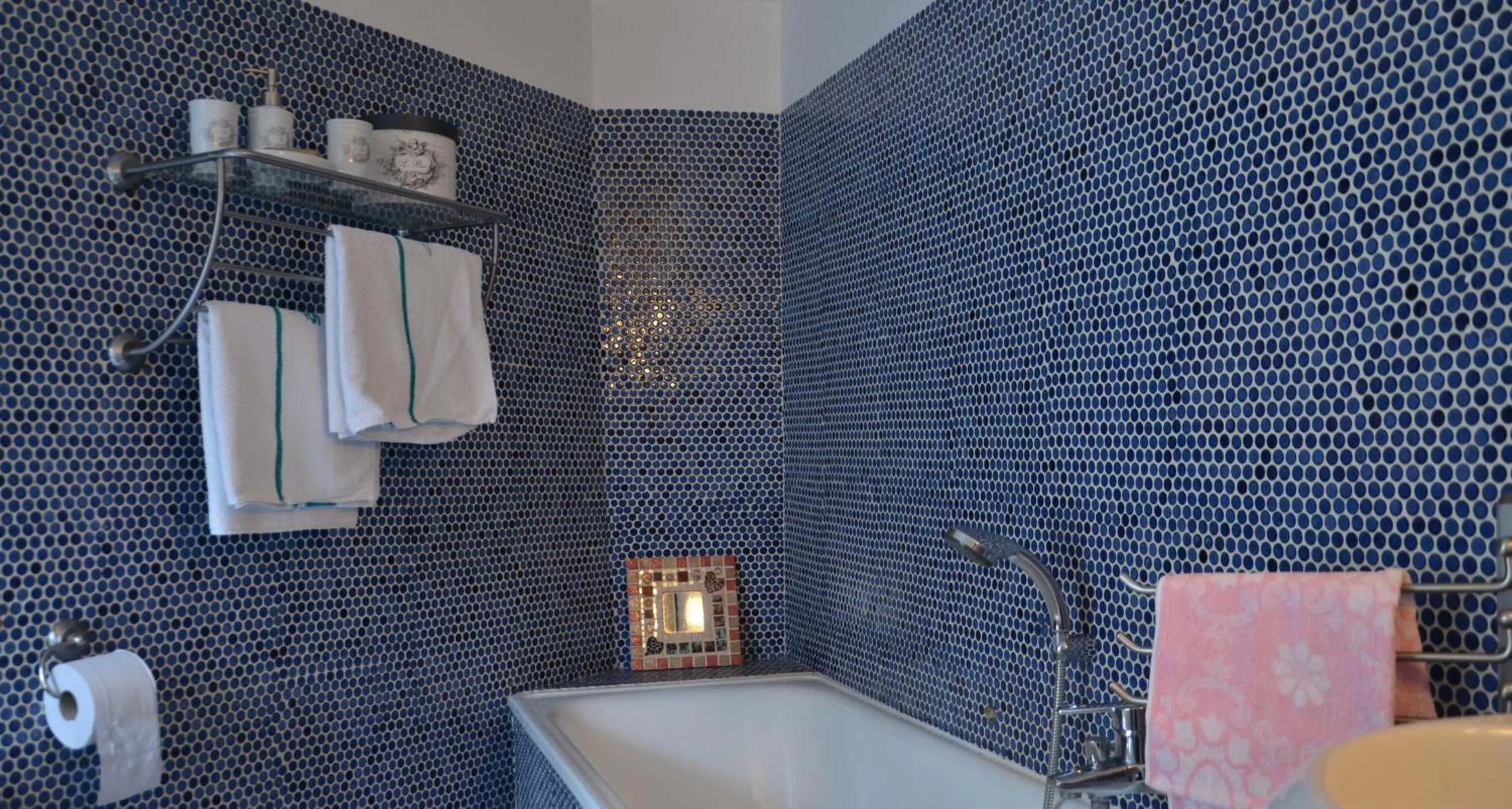 Bathroom in Le Petit Maur