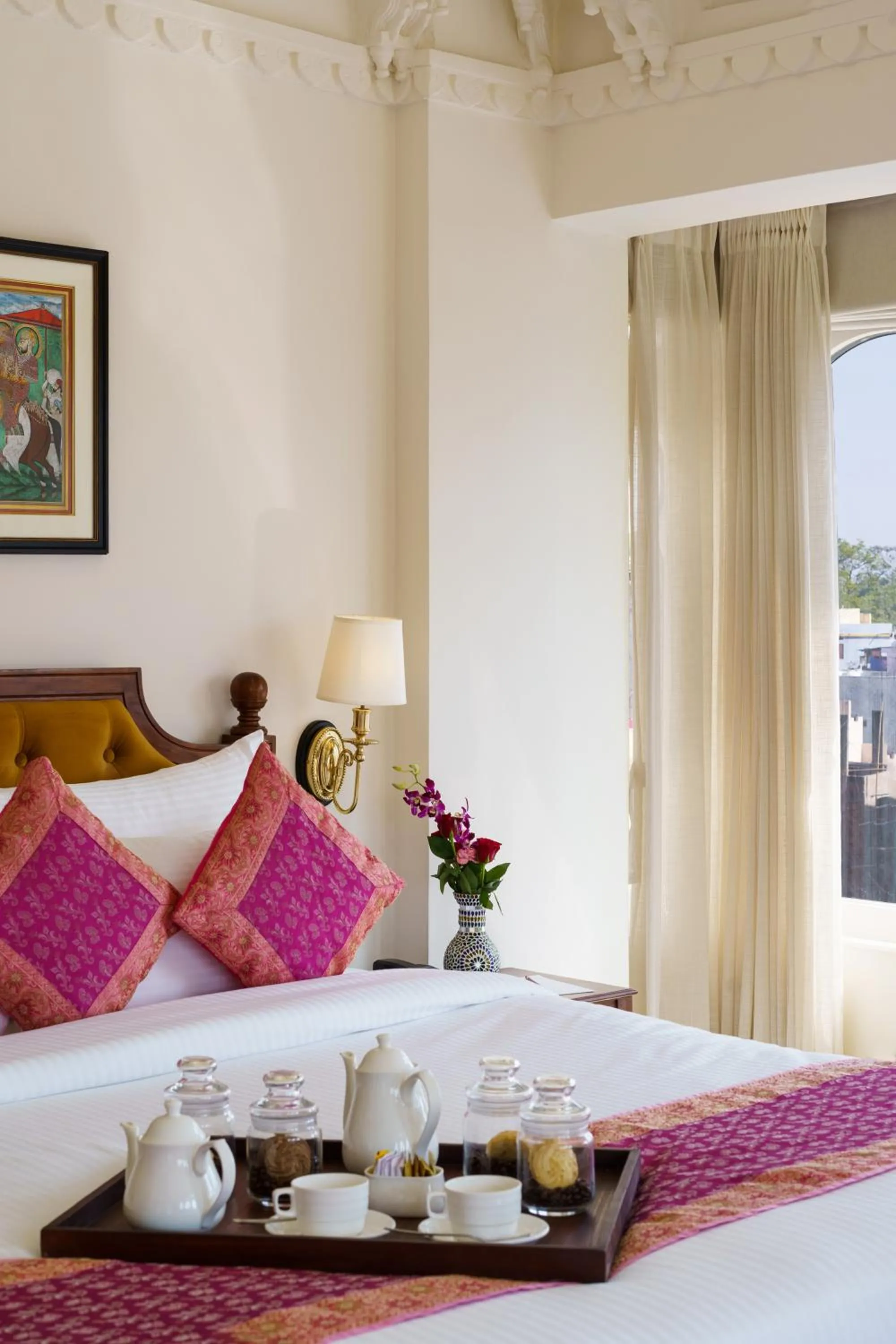 Bed in Chunda Haveli