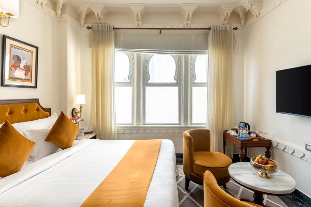 Bed in Chunda Haveli