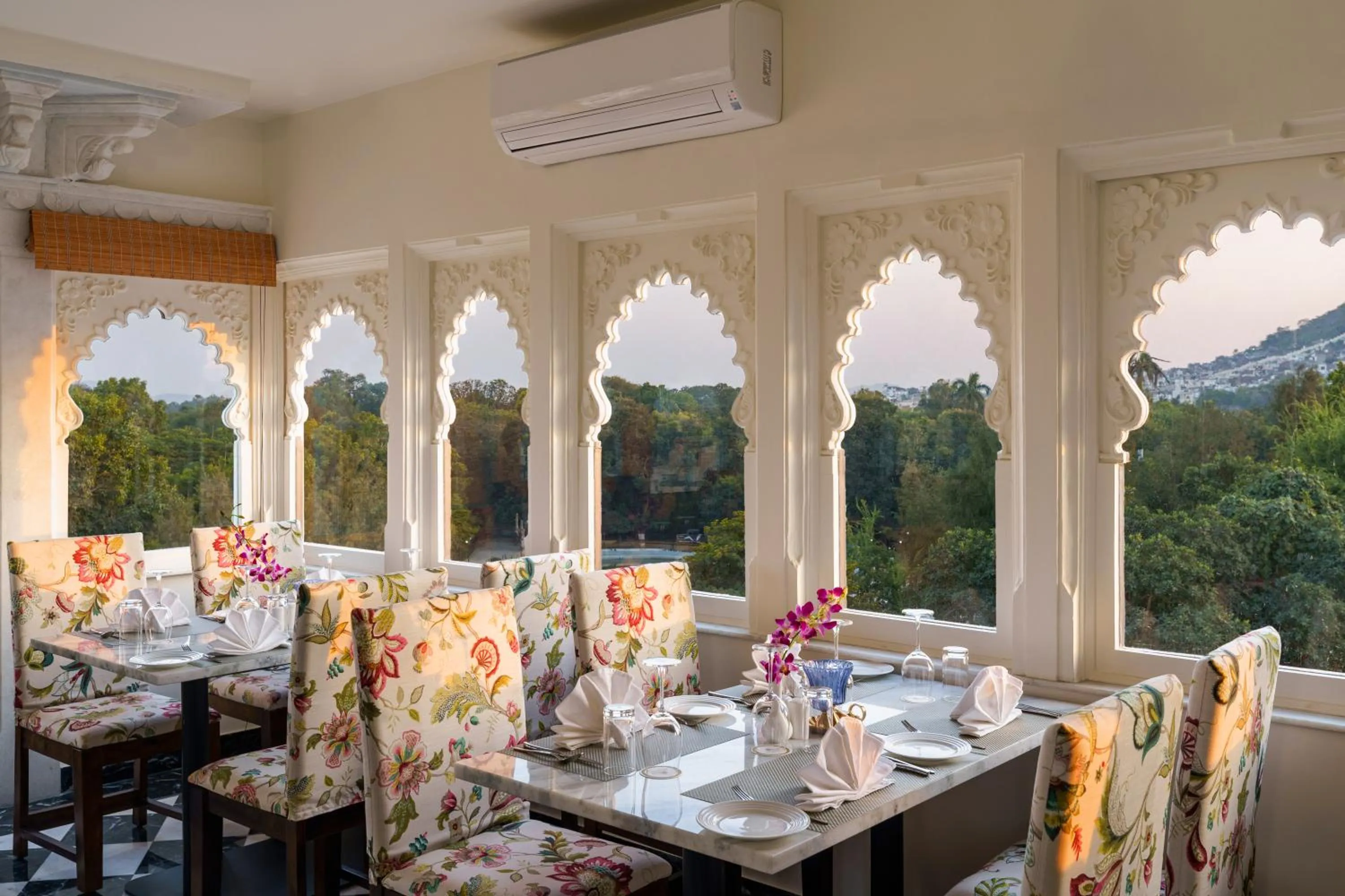 Dining area in Chunda Haveli