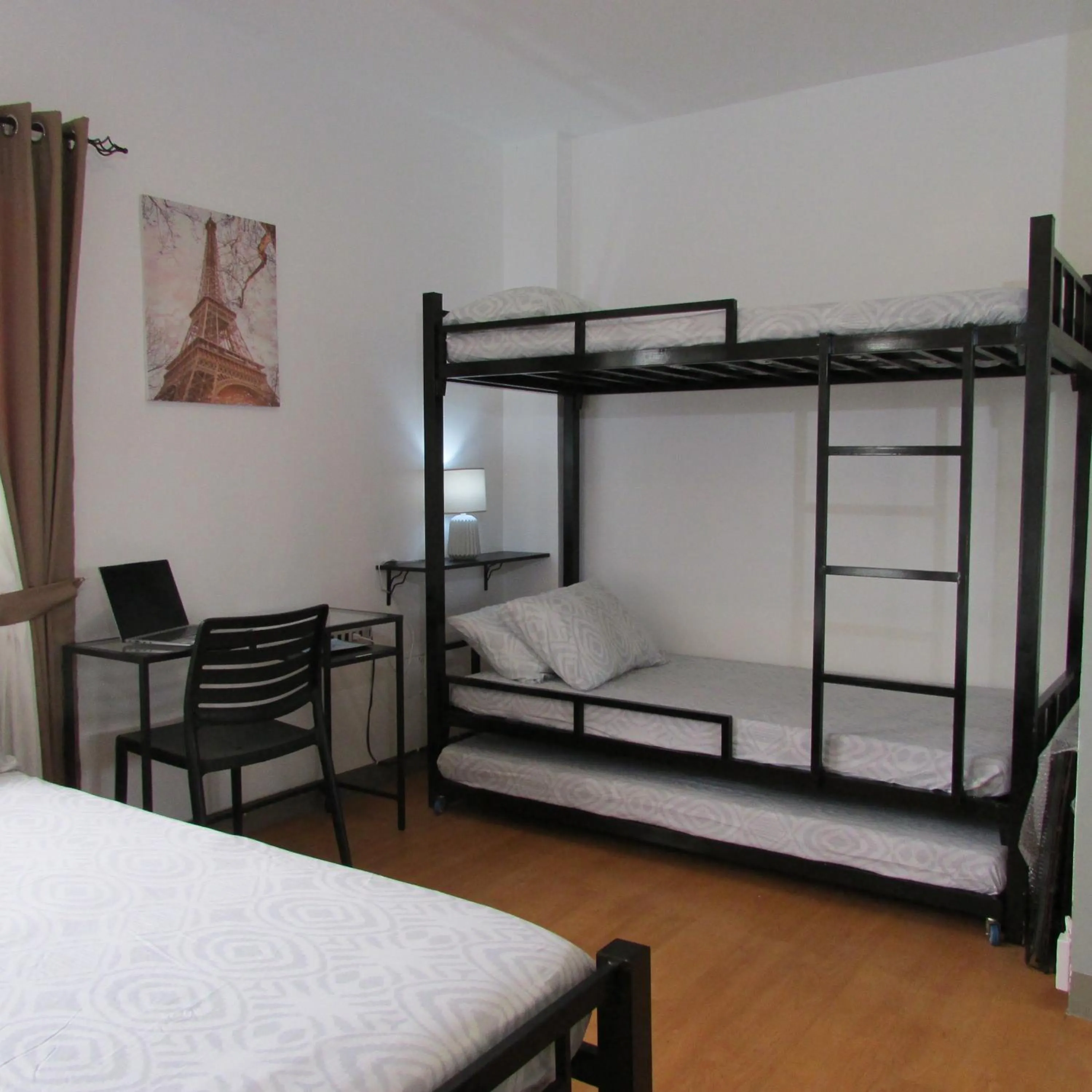 Bed in Casa Devino - Discover the Perfect Condo Getaway in Luxury, Netflix, Free Parking