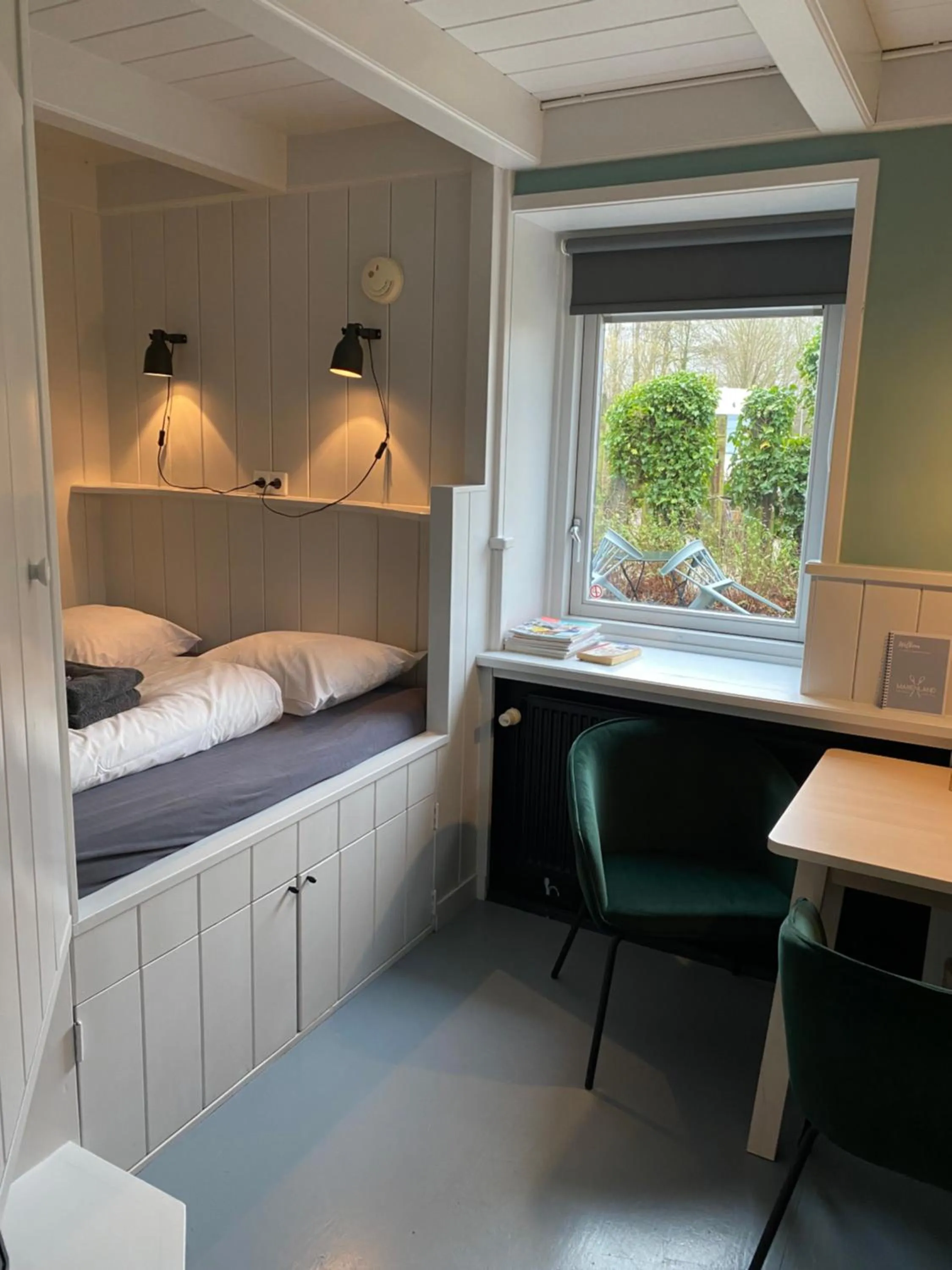 Bedroom, Bed in Hotel Marenland Winsum