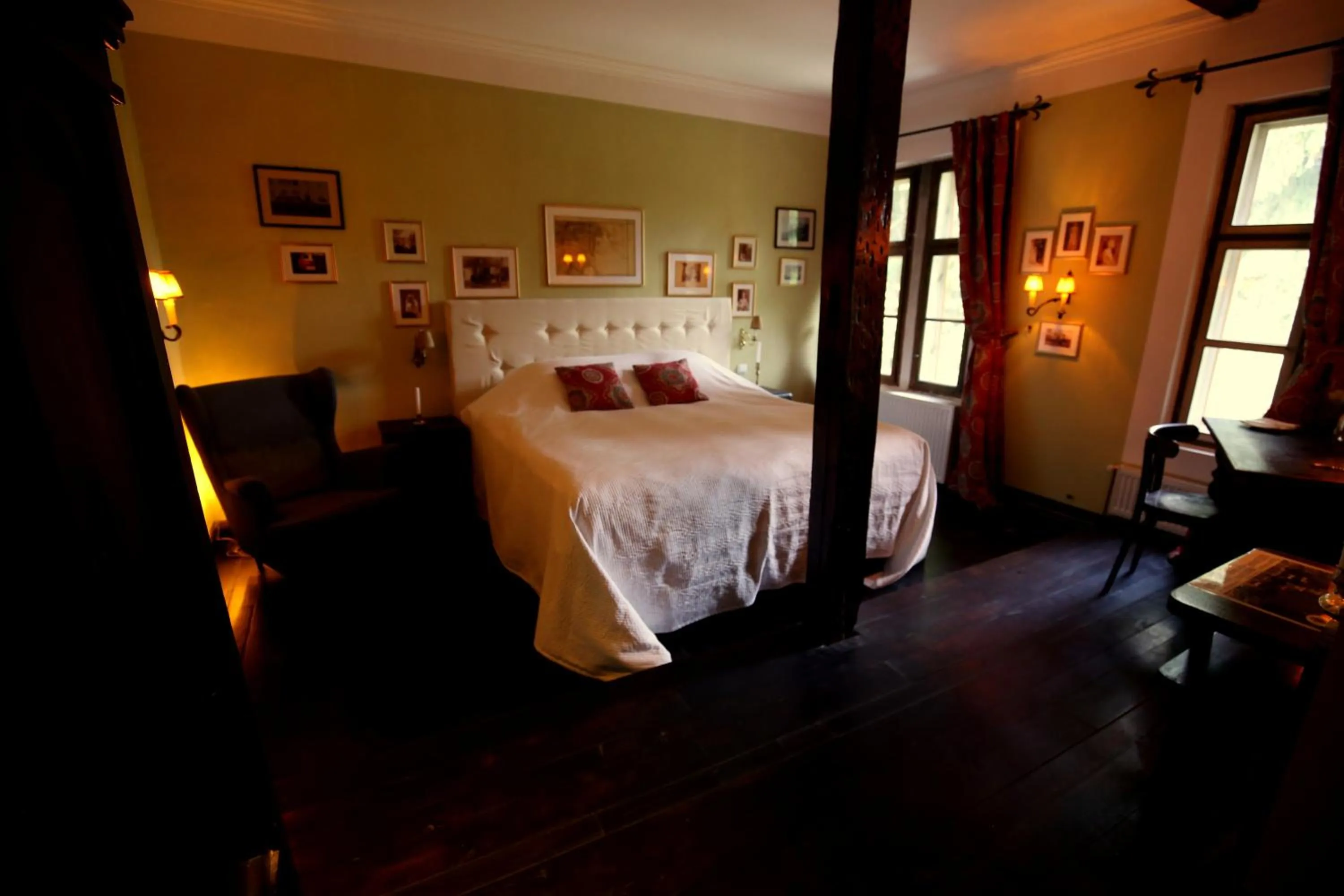 Photo of the whole room, Bed in Zabola Estate - Transylvania