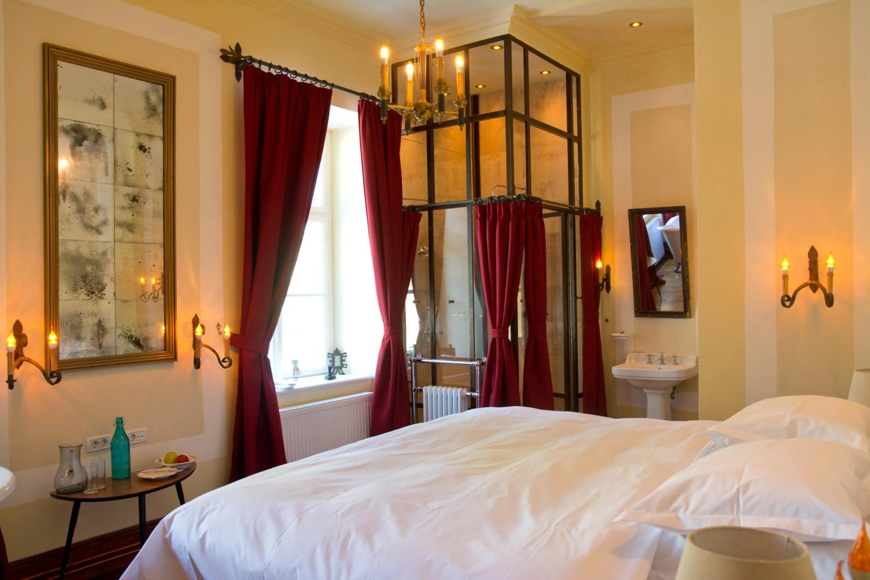 Photo of the whole room, Bed in Zabola Estate - Transylvania