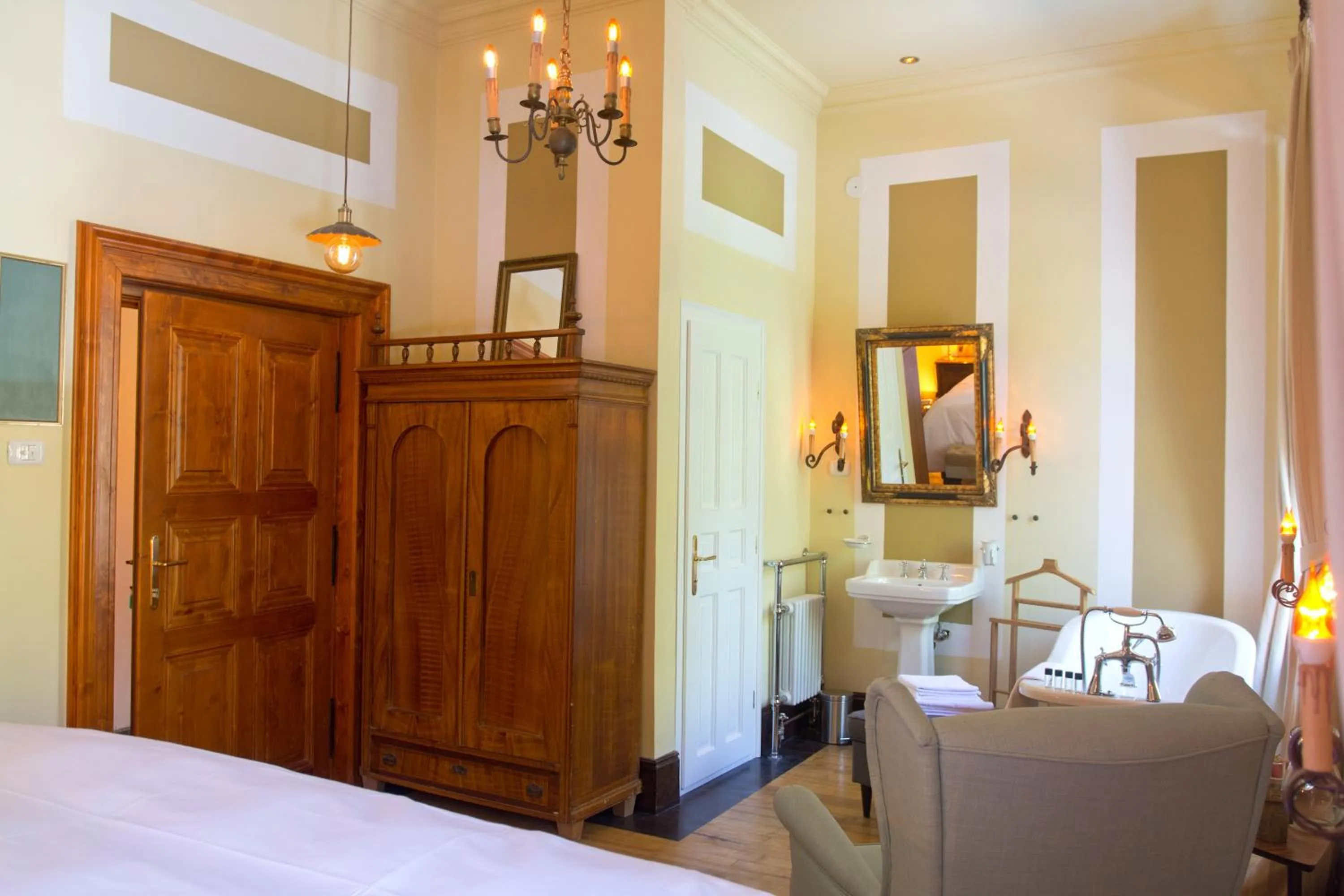 Photo of the whole room, Bed in Zabola Estate - Transylvania