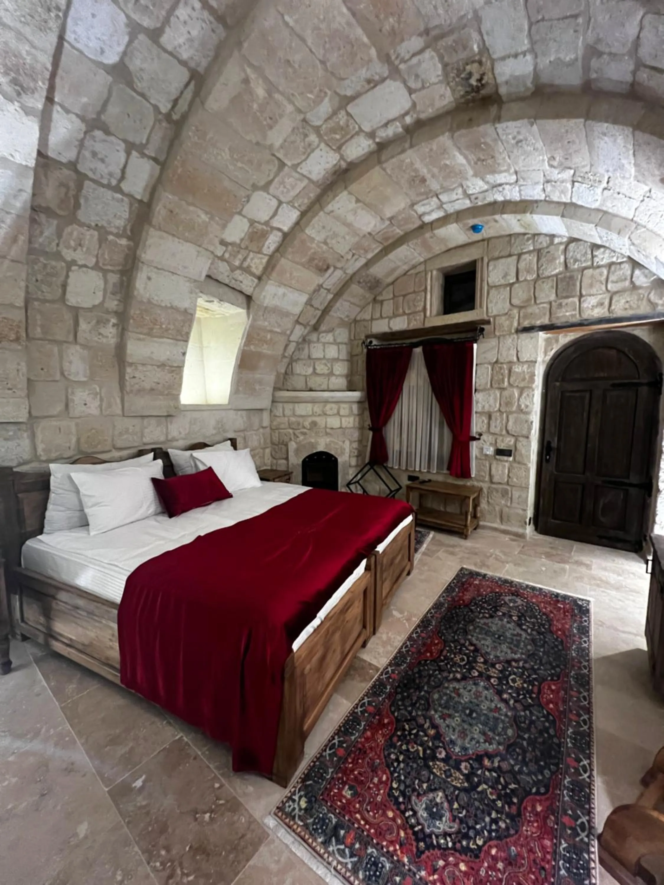 Bedroom, Bed in Chakra Special Caves
