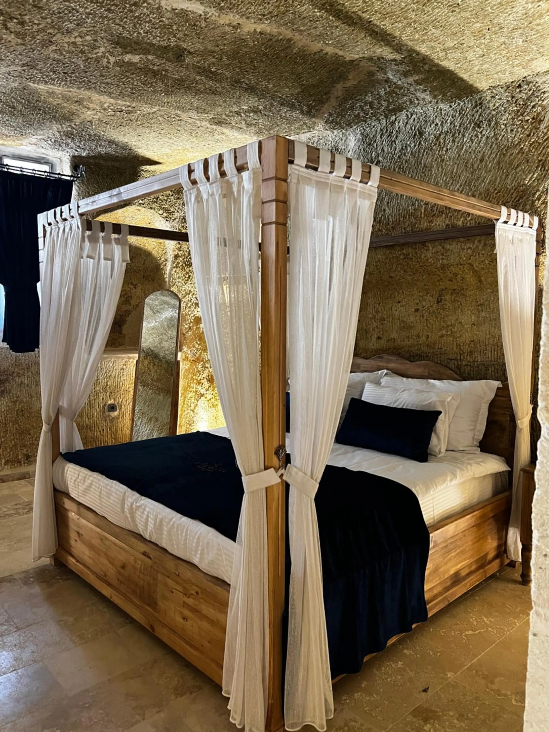 Bedroom, Bed in Chakra Special Caves