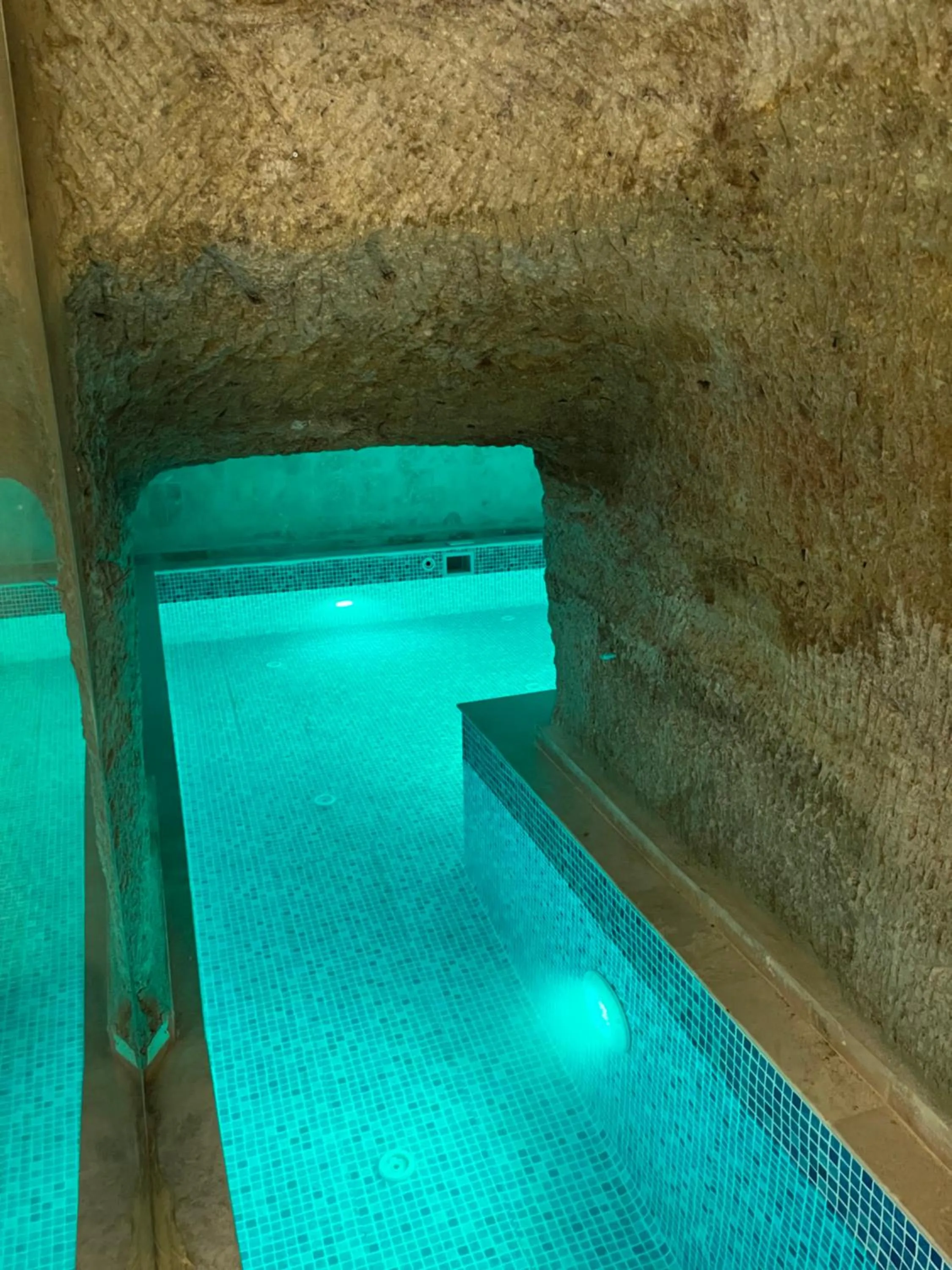 Swimming pool in Chakra Special Caves