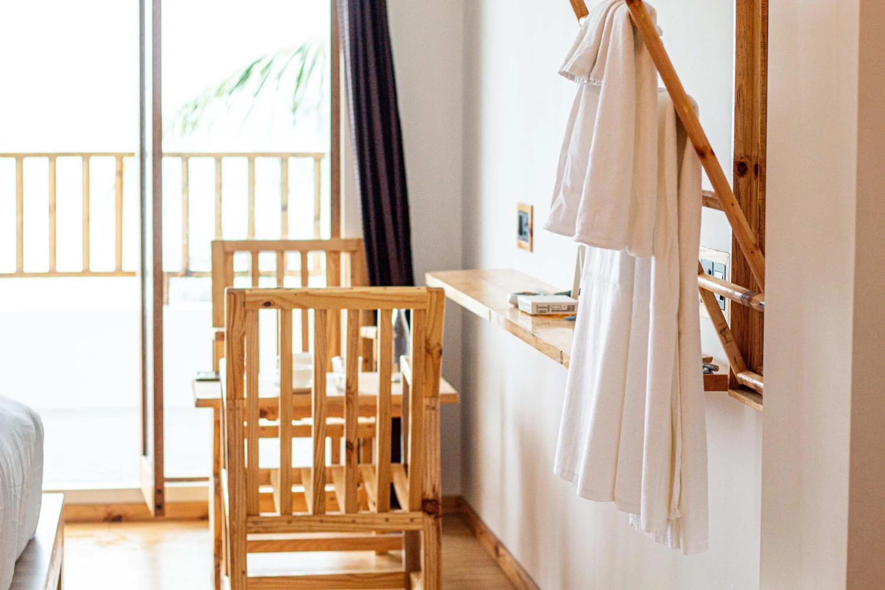 Photo of the whole room, Bed in Manta Sea View Himandhoo