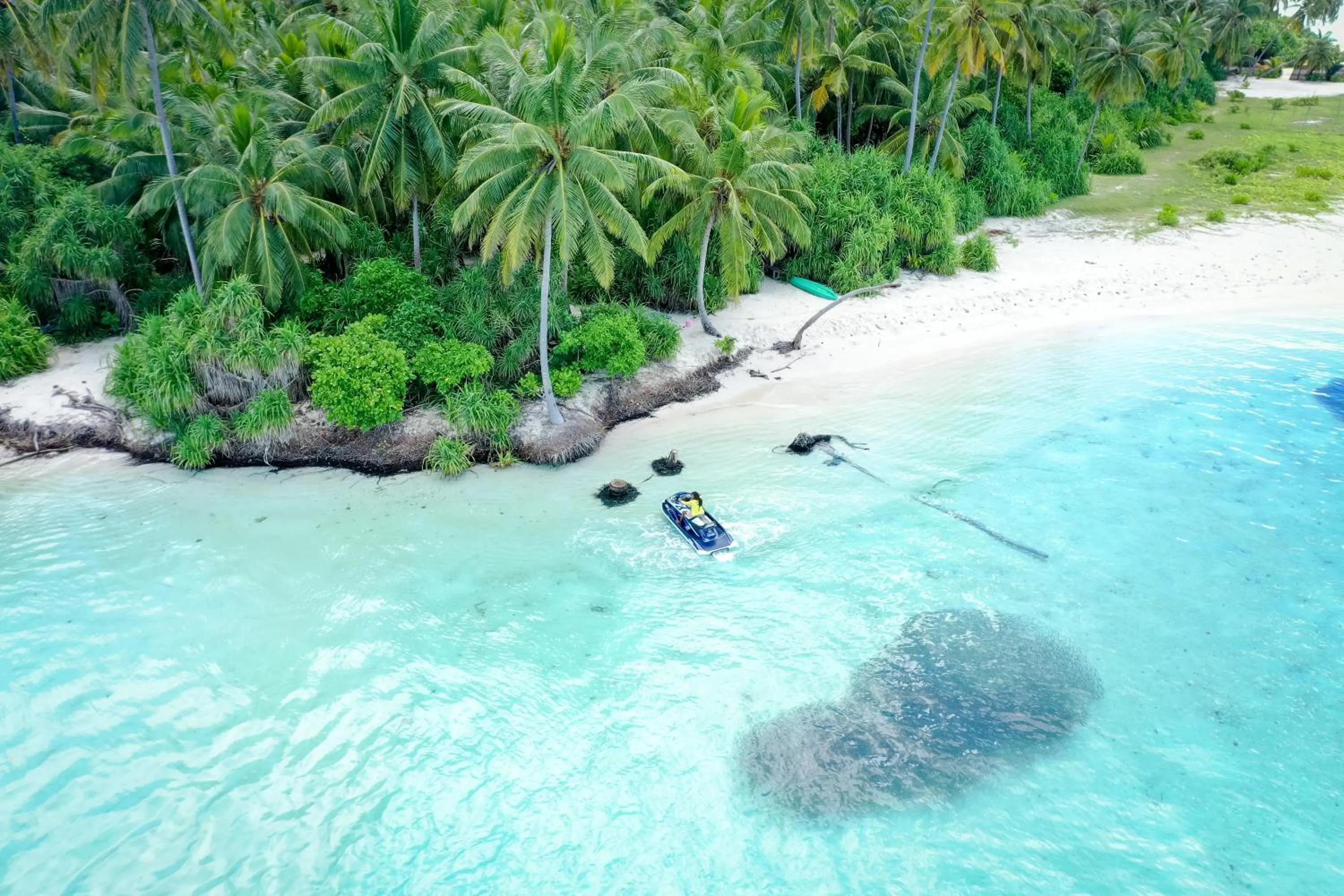 Natural landscape in Manta Sea View Himandhoo