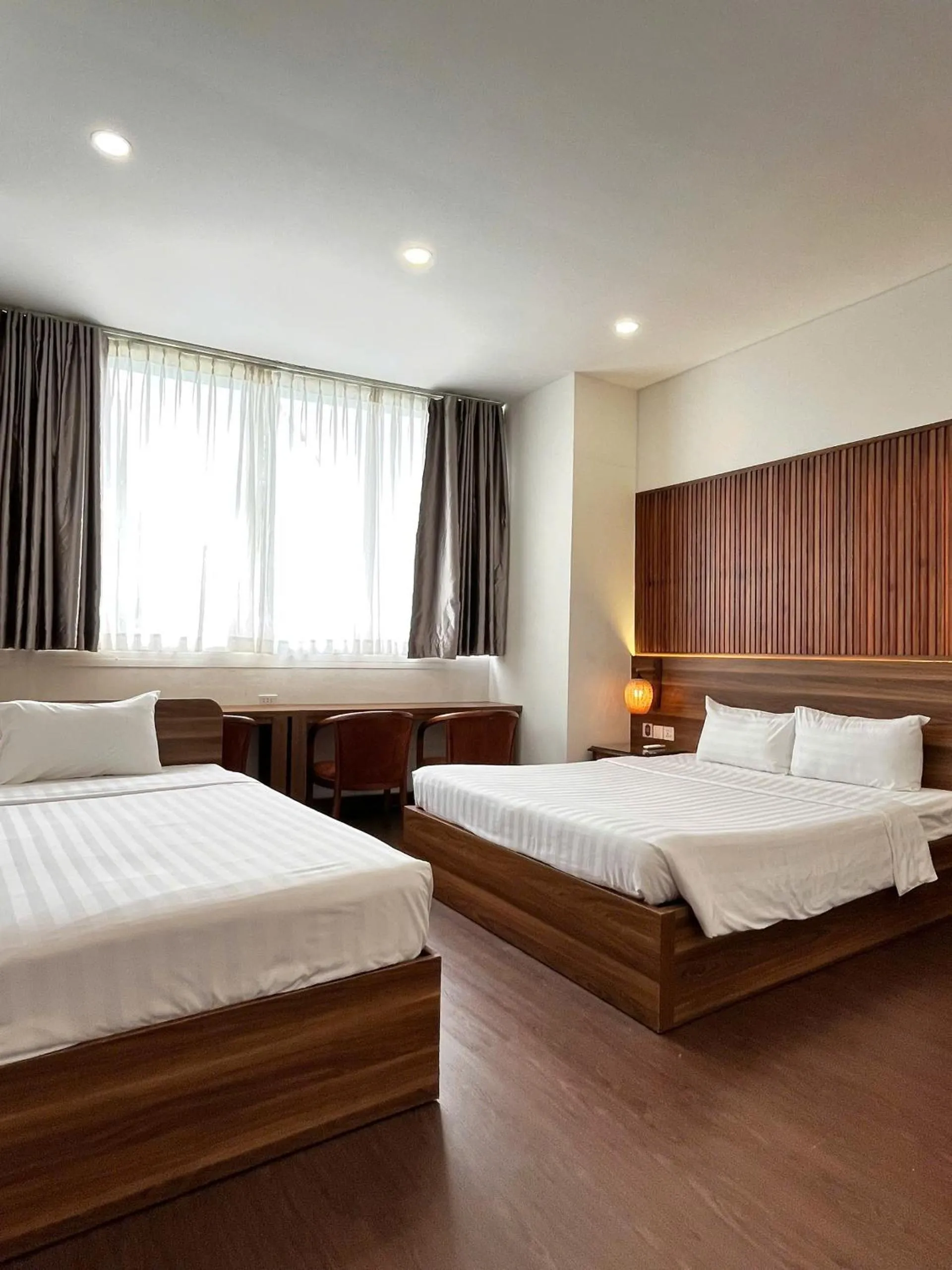 Bed in Lantern Hotel