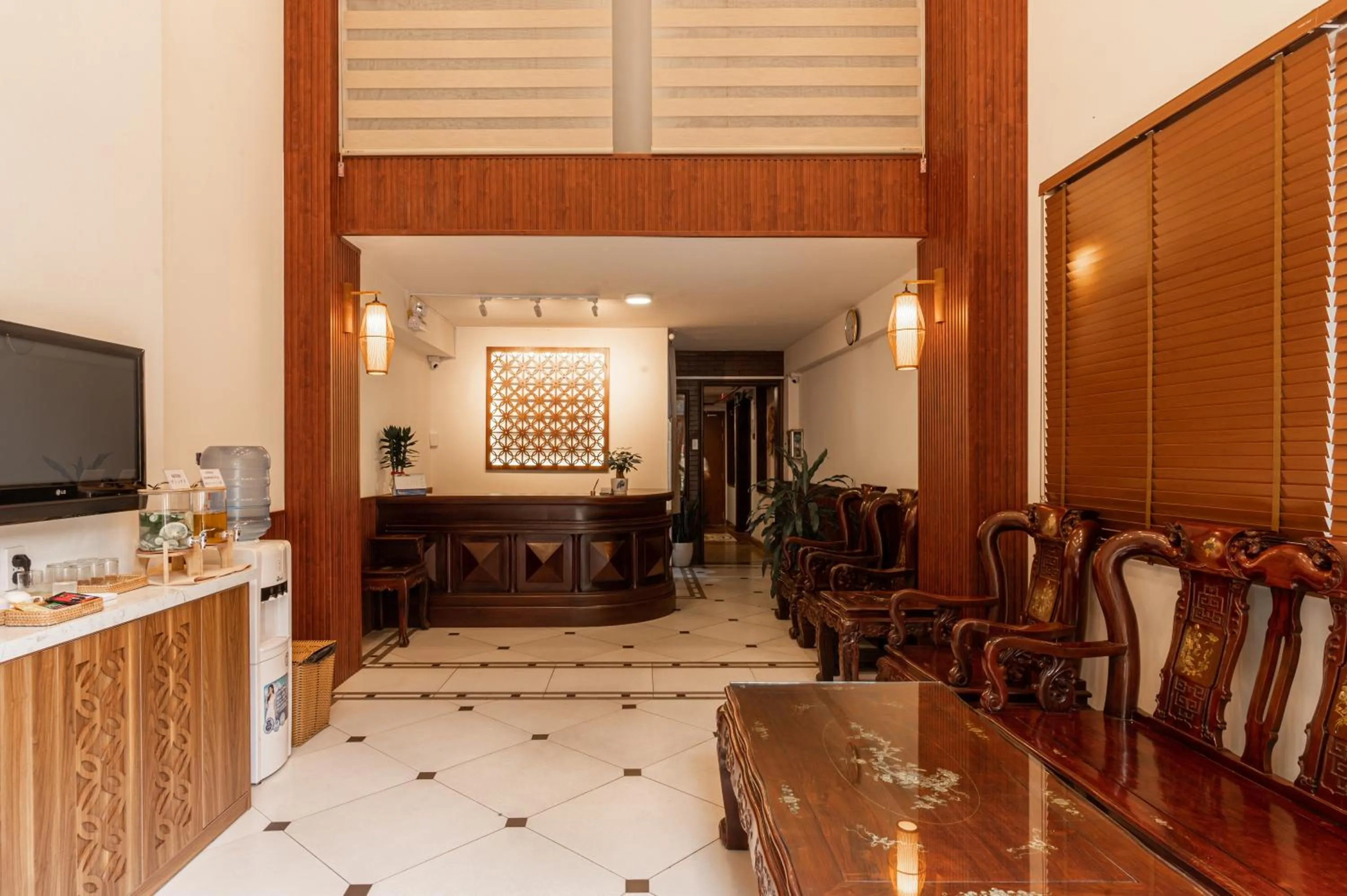 Lobby or reception in Lantern Hotel