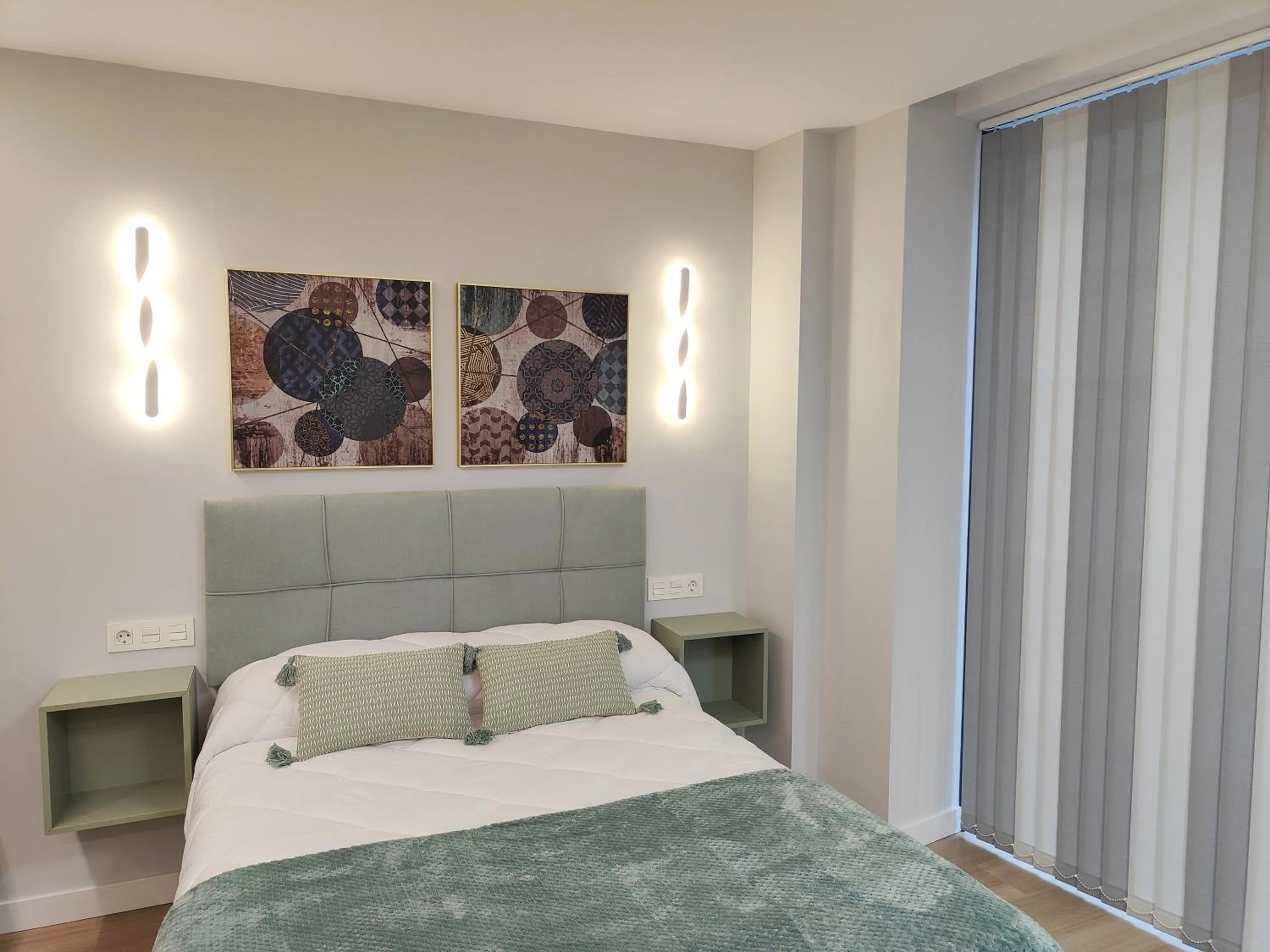 Bed in Apartamentos Centro Oviedo Caveda