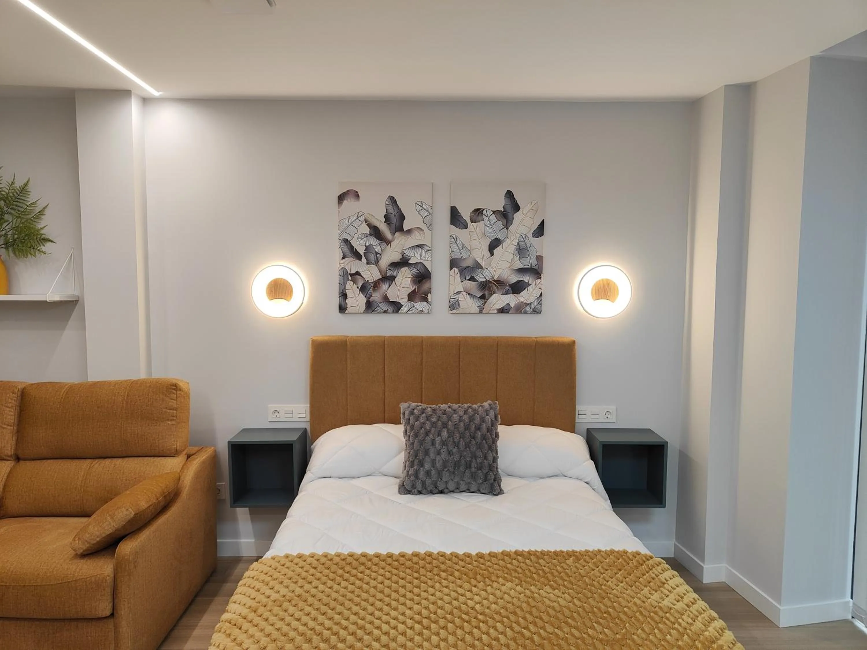 Bed in Apartamentos Centro Oviedo Caveda