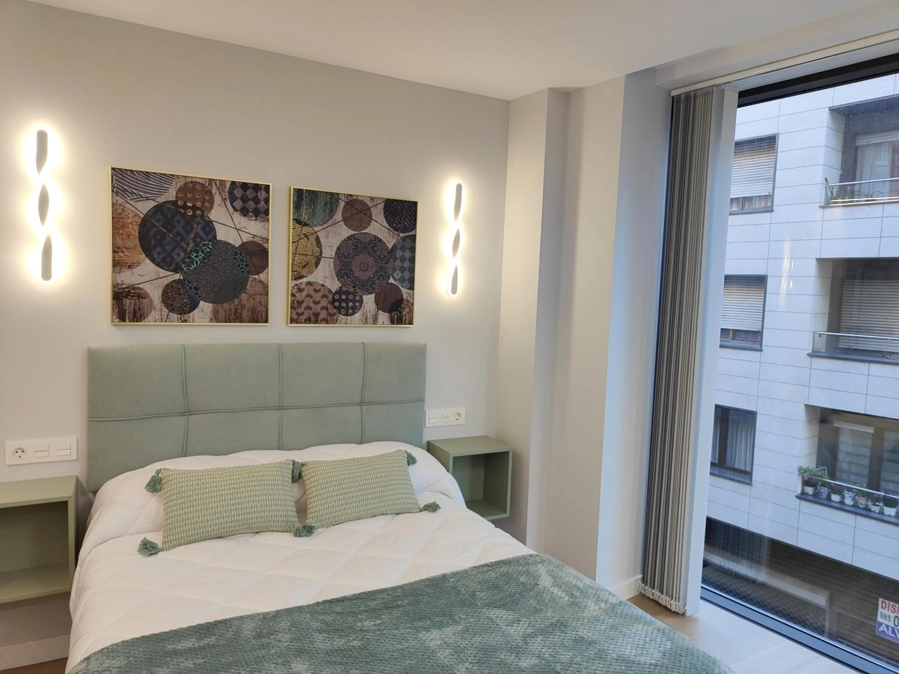 Bed in Apartamentos Centro Oviedo Caveda