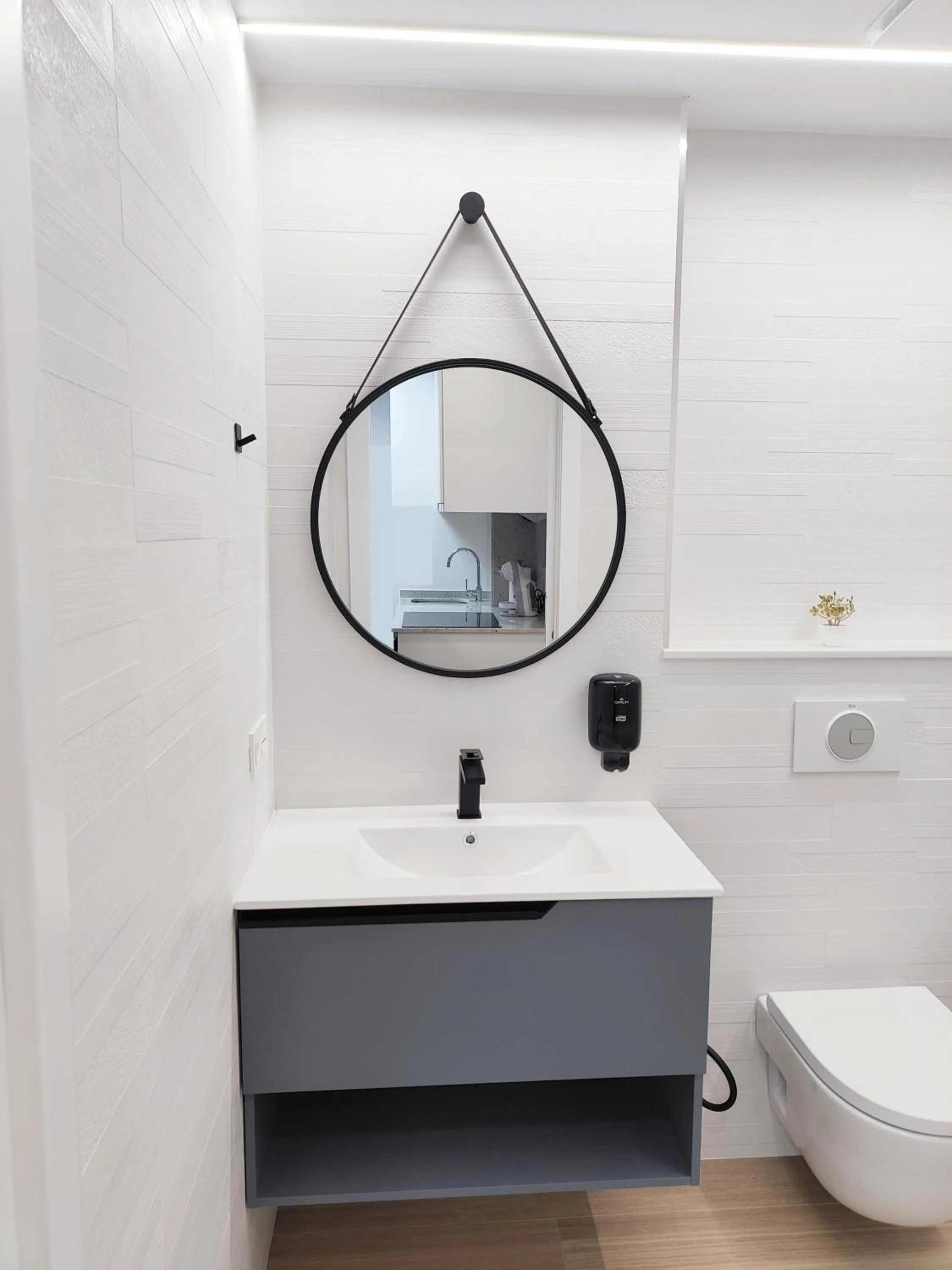 Toilet in Apartamentos Centro Oviedo Caveda