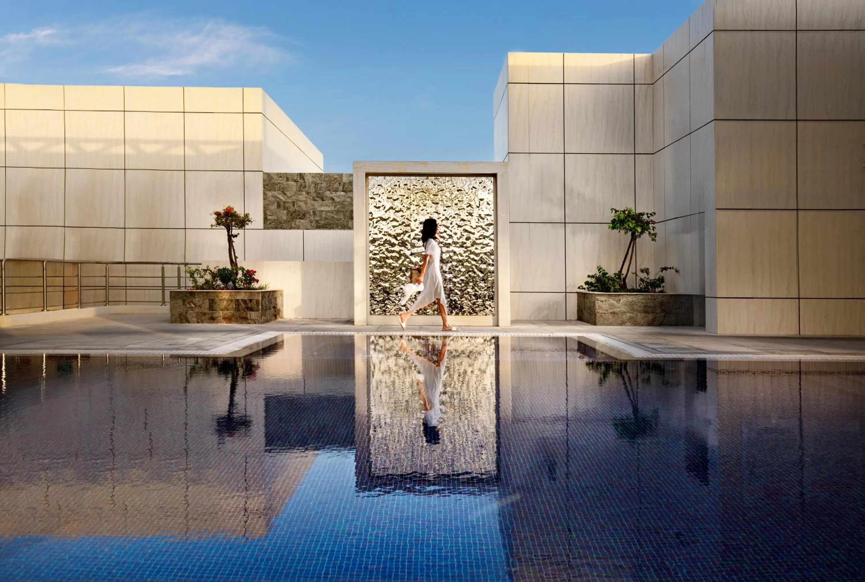 Swimming pool in Millennium Place Doha