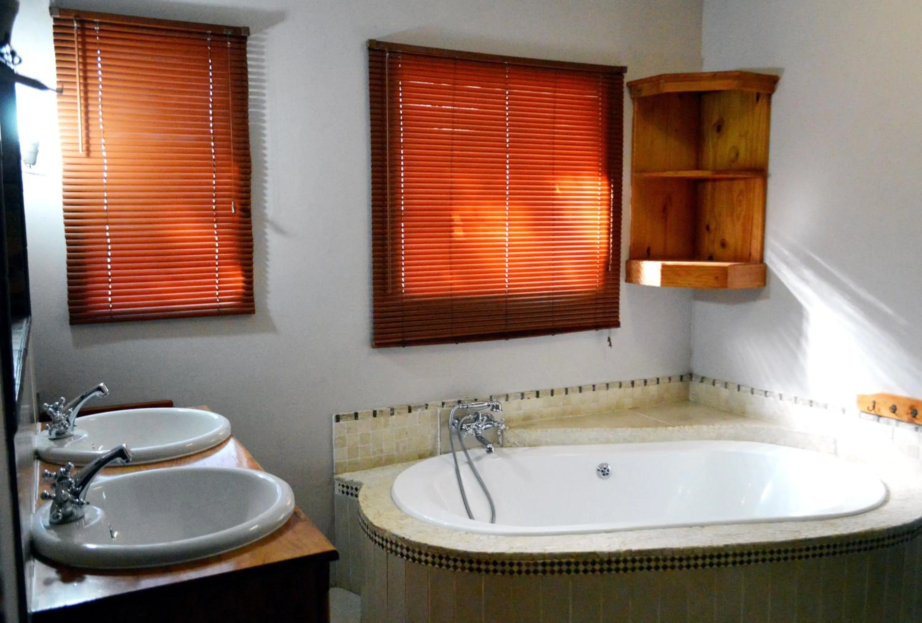 Bathroom in Barnstormers Rest