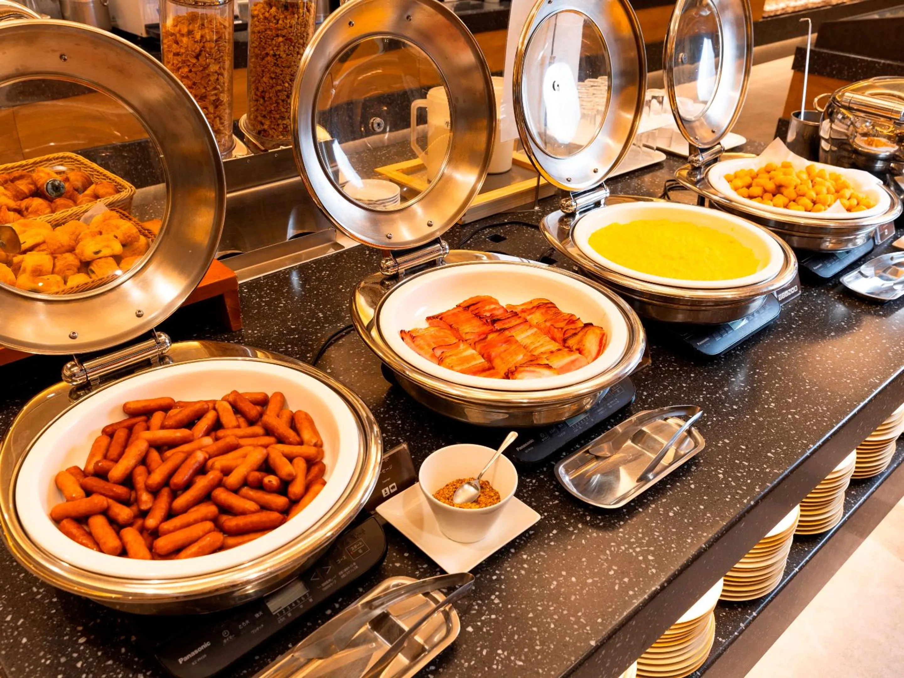 Buffet breakfast in Hotel Sunvalley Izunagaoka Main Building