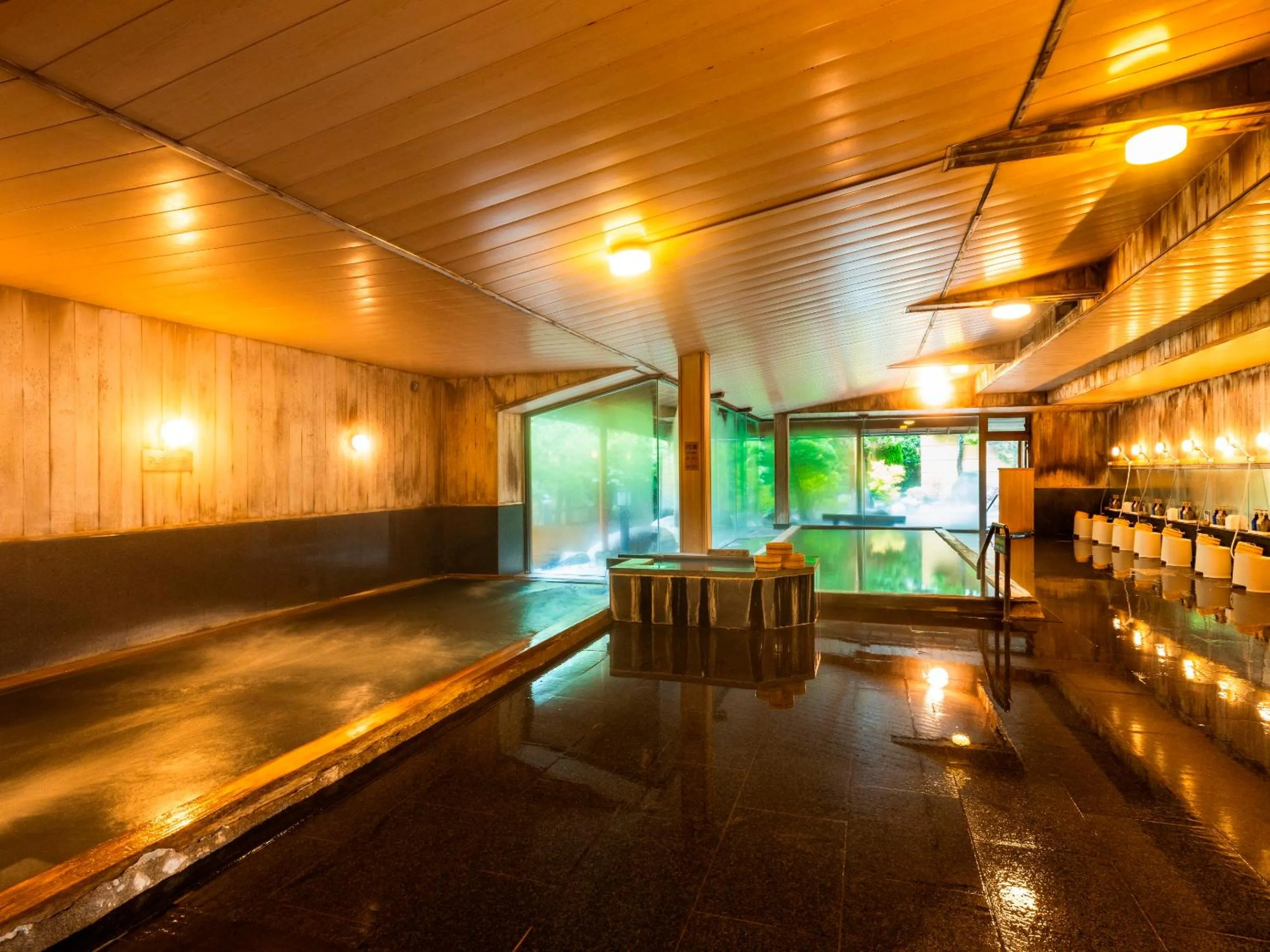 Hot Spring Bath in Hotel Sunvalley Izunagaoka Main Building