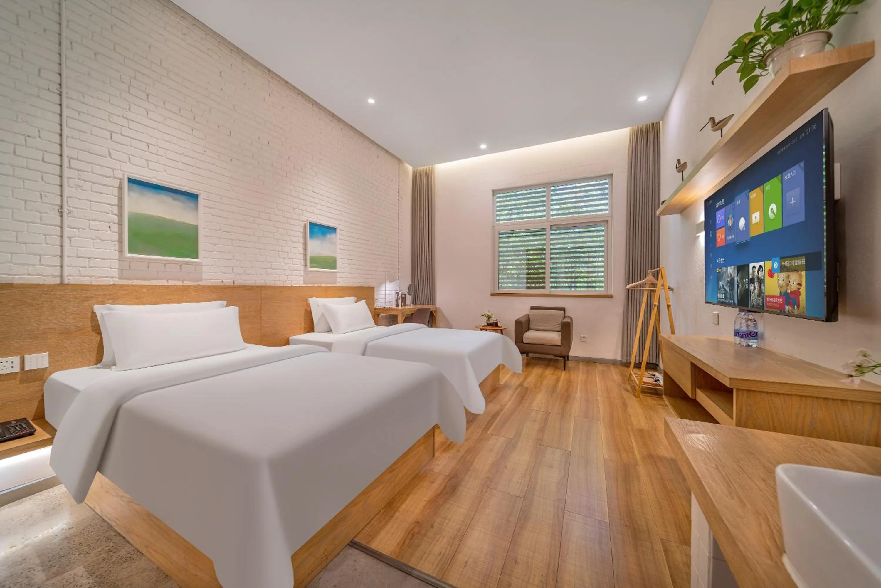 Bedroom, Bed in Wuyu Hotel Chongqing Southwest University & Jialing Riverside