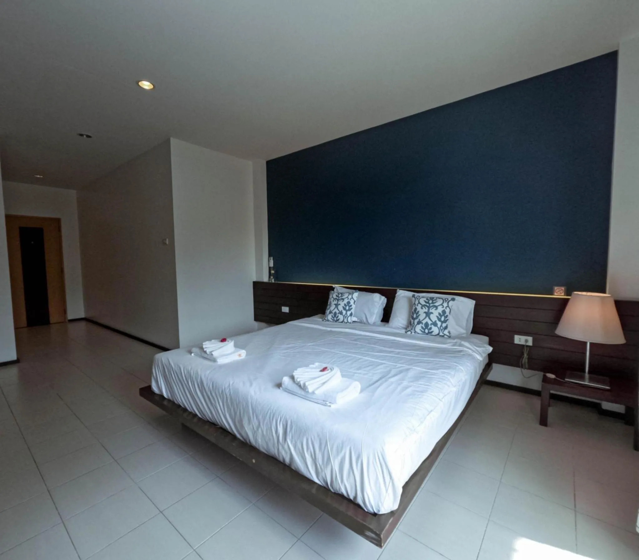 Photo of the whole room in Le Ranong Bistro Hotel