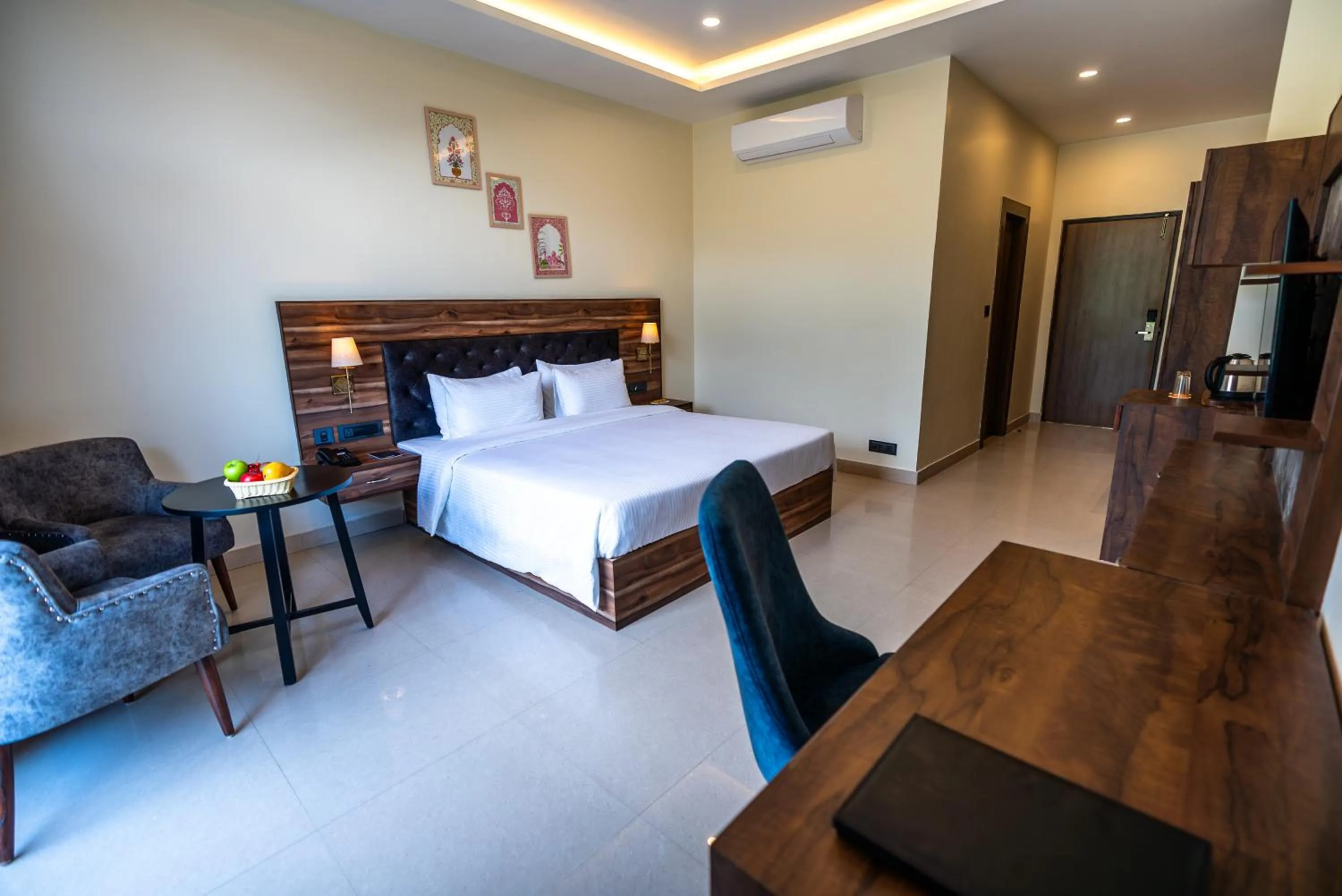 Bed in Aotel by Clarks Inn Palampur