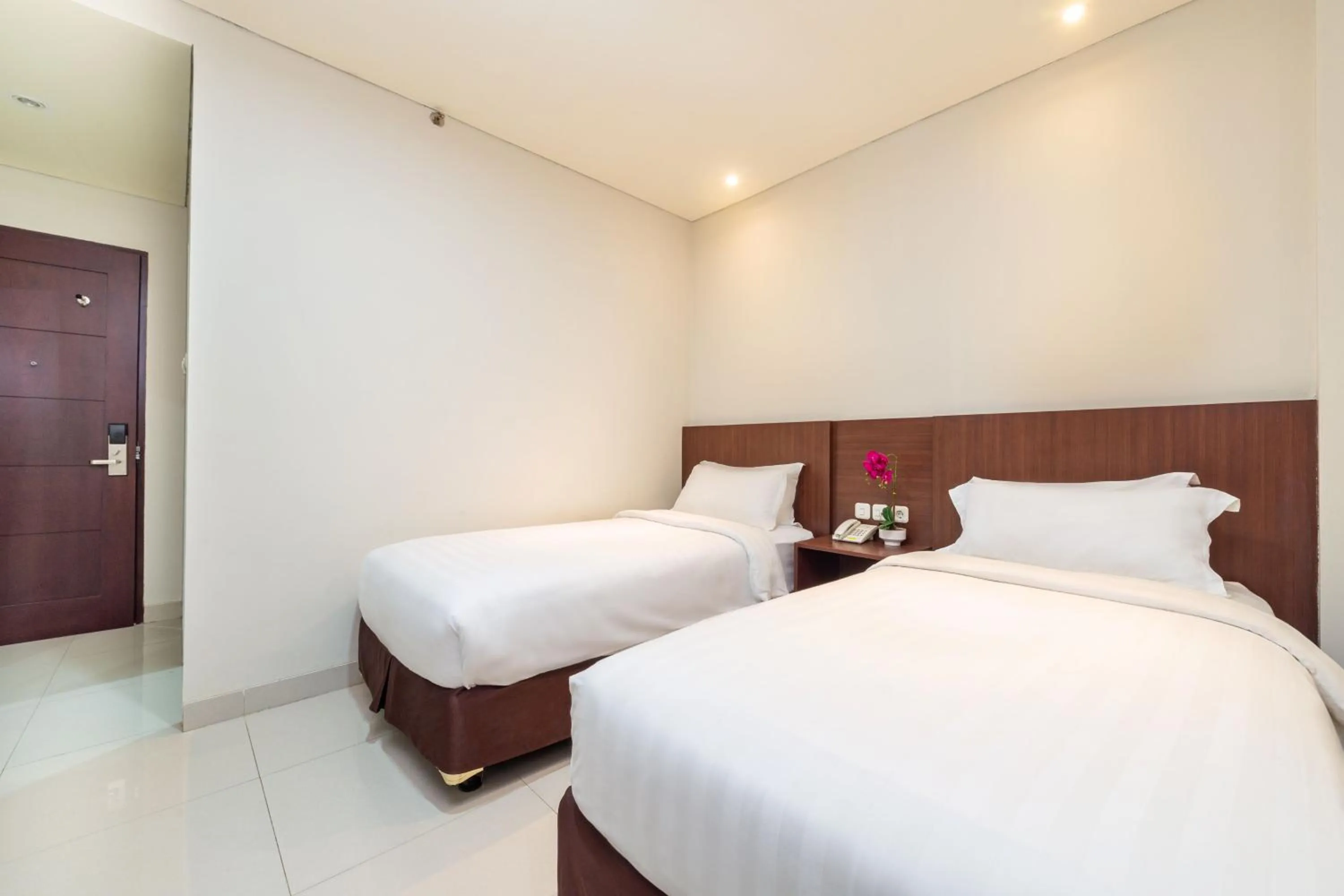 Bedroom in Life Hotel Soekarno Hatta Makassar