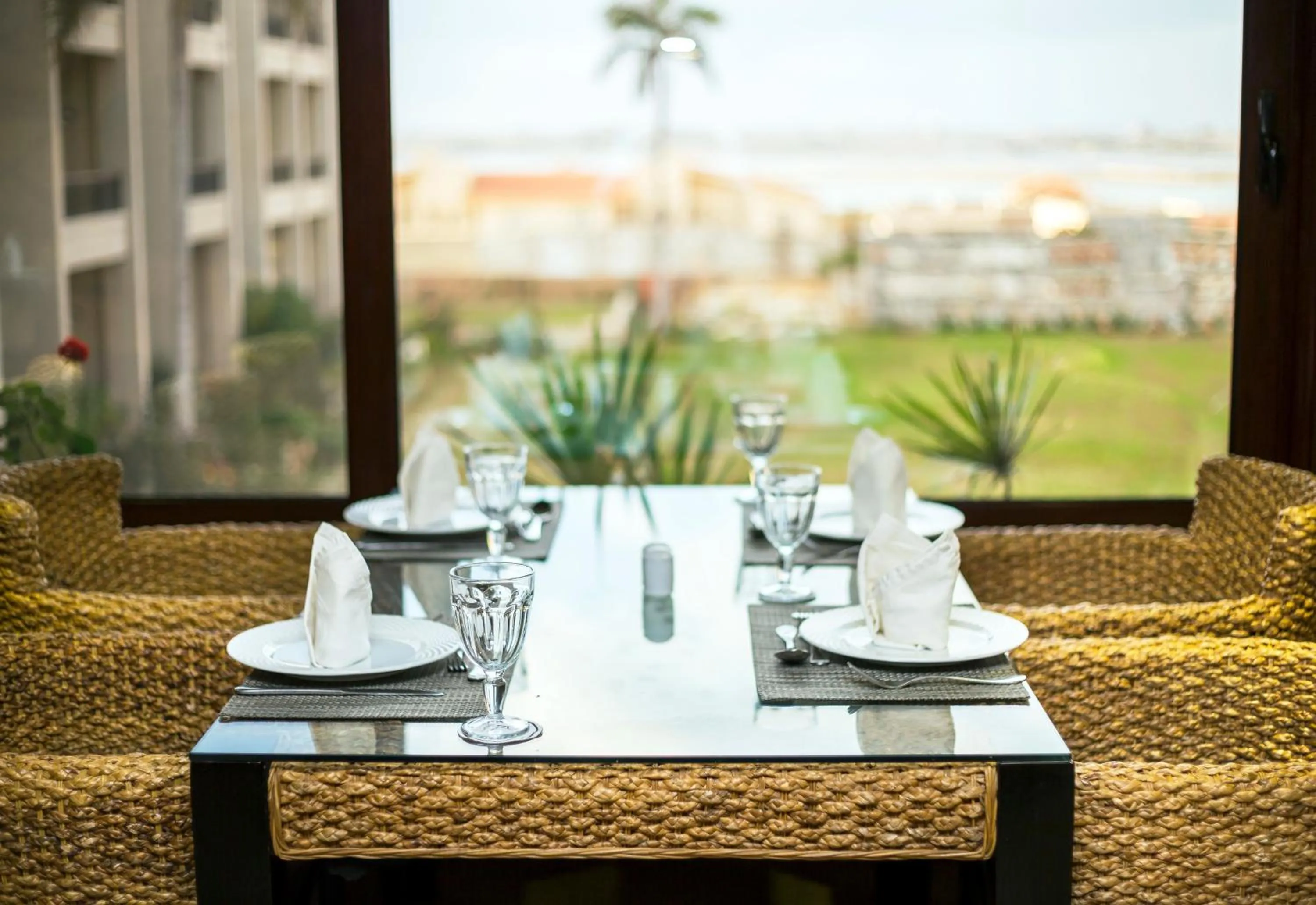Restaurant/places to eat in Panacea Suites Hotel