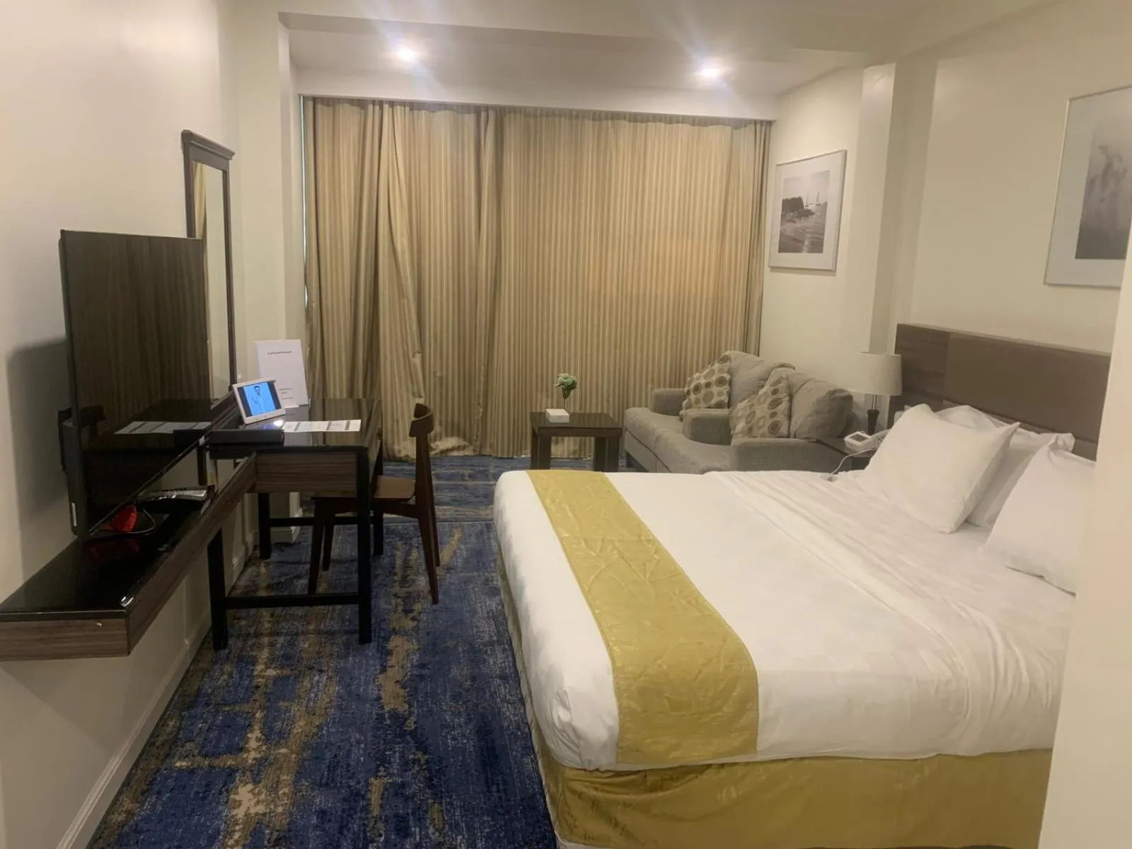 Bed in لي لي جراند للشقق المخدومة - درجة اقتصادية