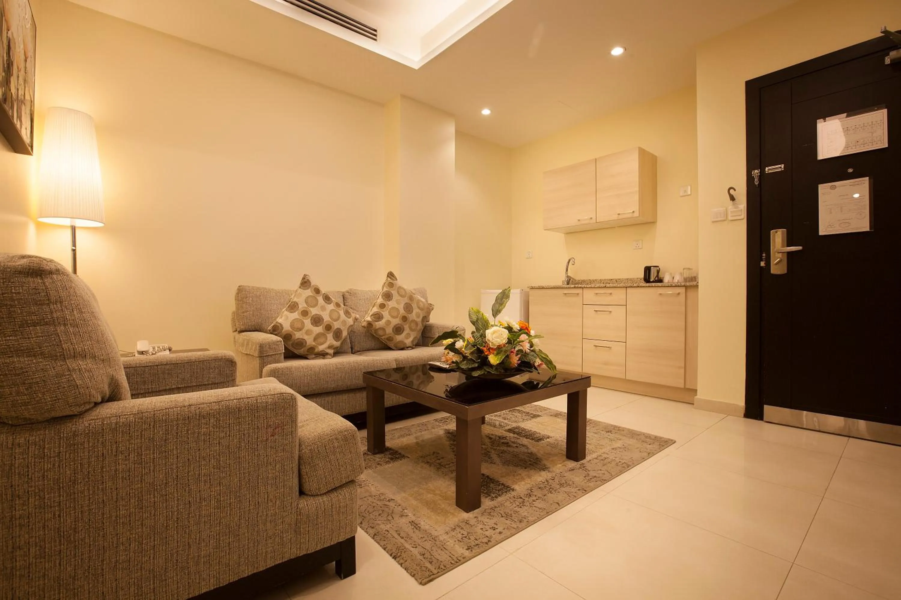 Kitchen or kitchenette in لي لي جراند للشقق المخدومة - درجة اقتصادية