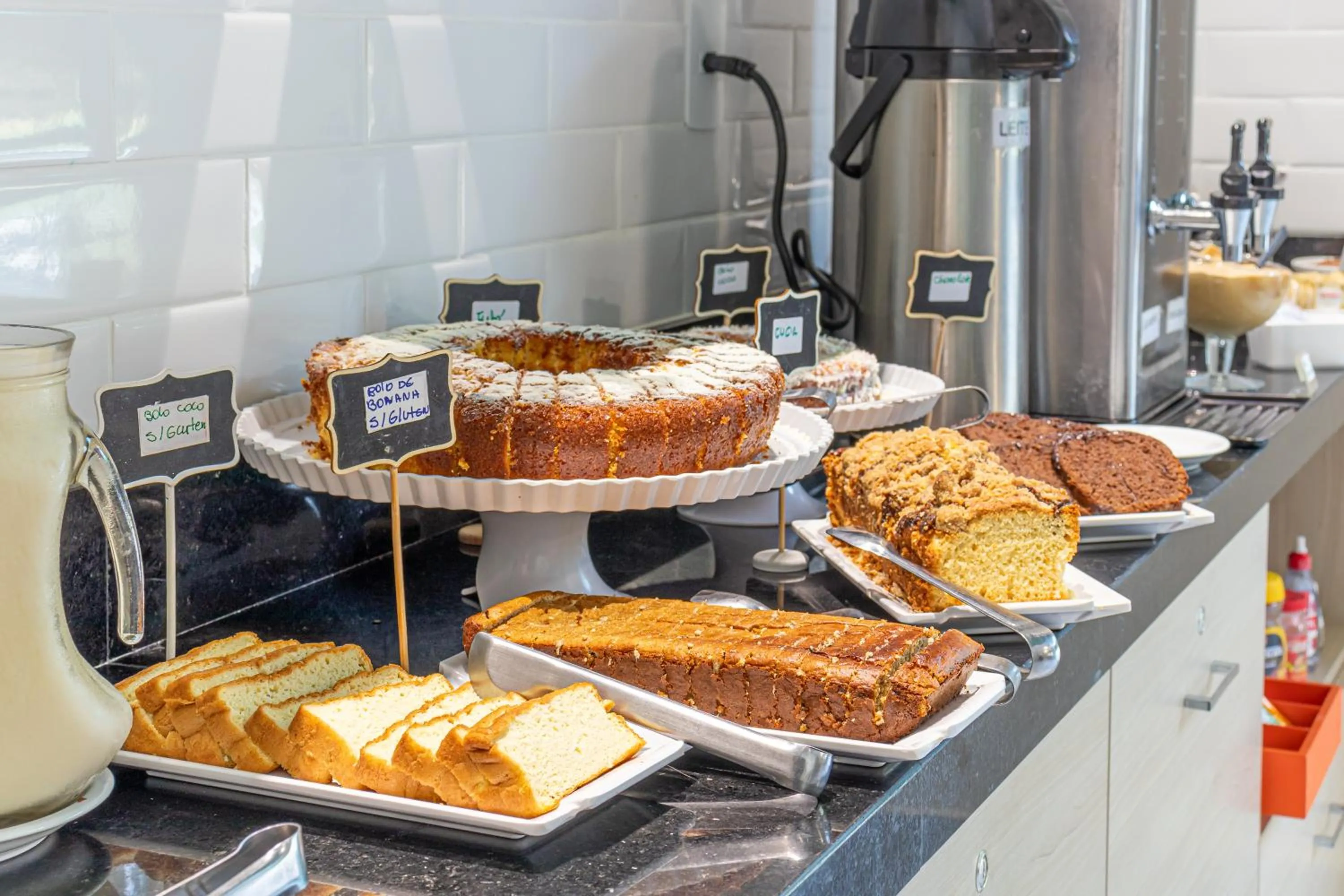 Food and drinks in Hotel Los Angeles