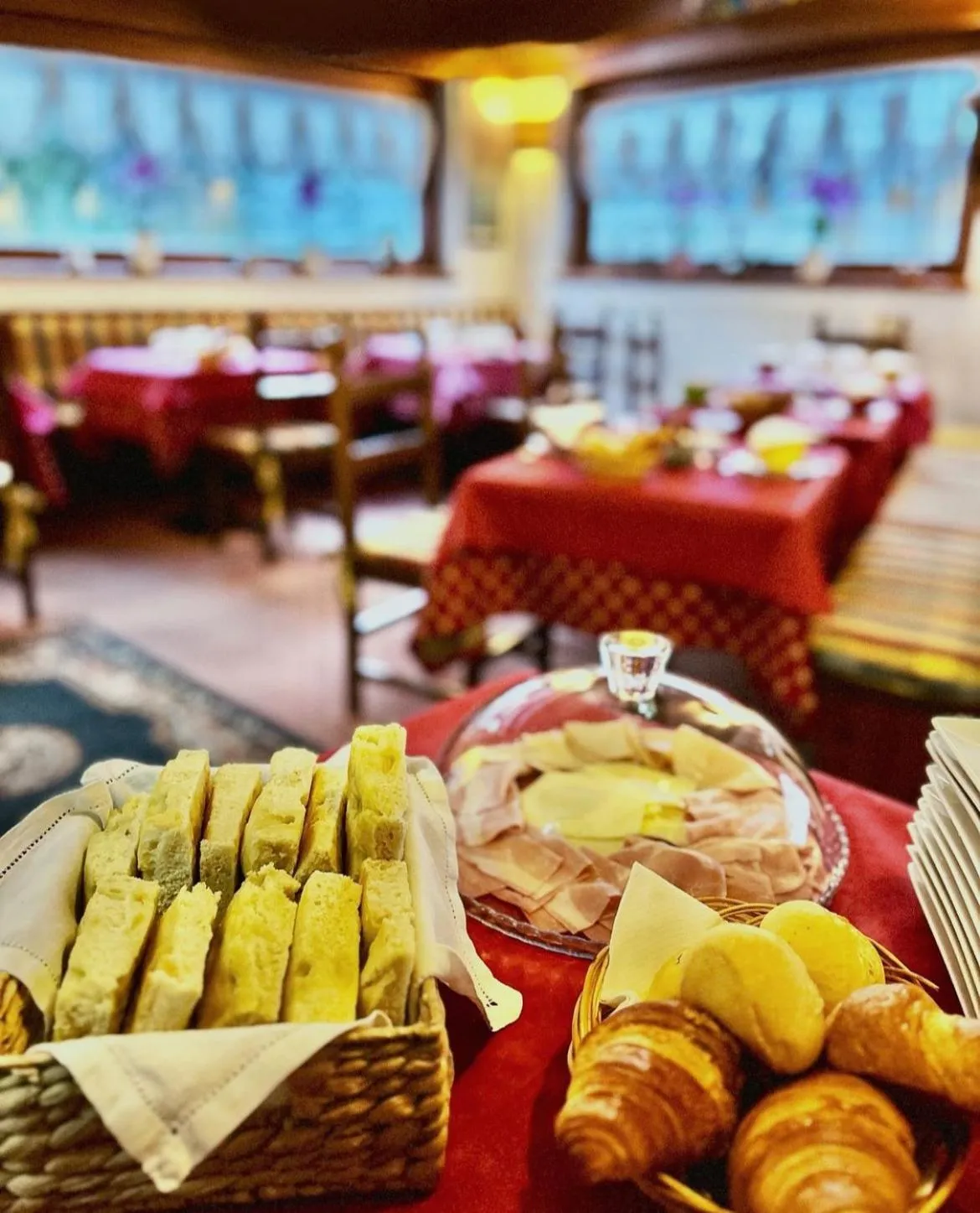 Breakfast in HOTEL LA NIGRITELLA