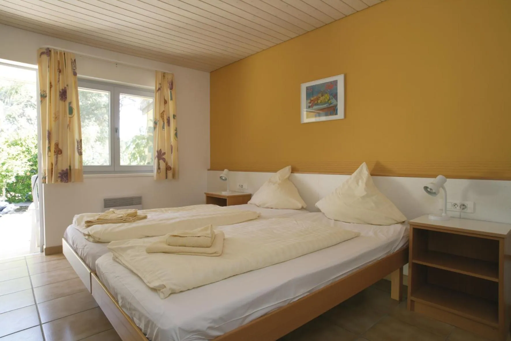 Photo of the whole room, Bed in Feriendorf zum störrischen Esel