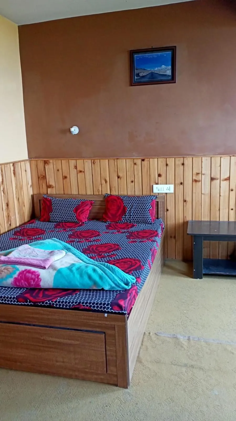 Bed in Hotel Happy Home