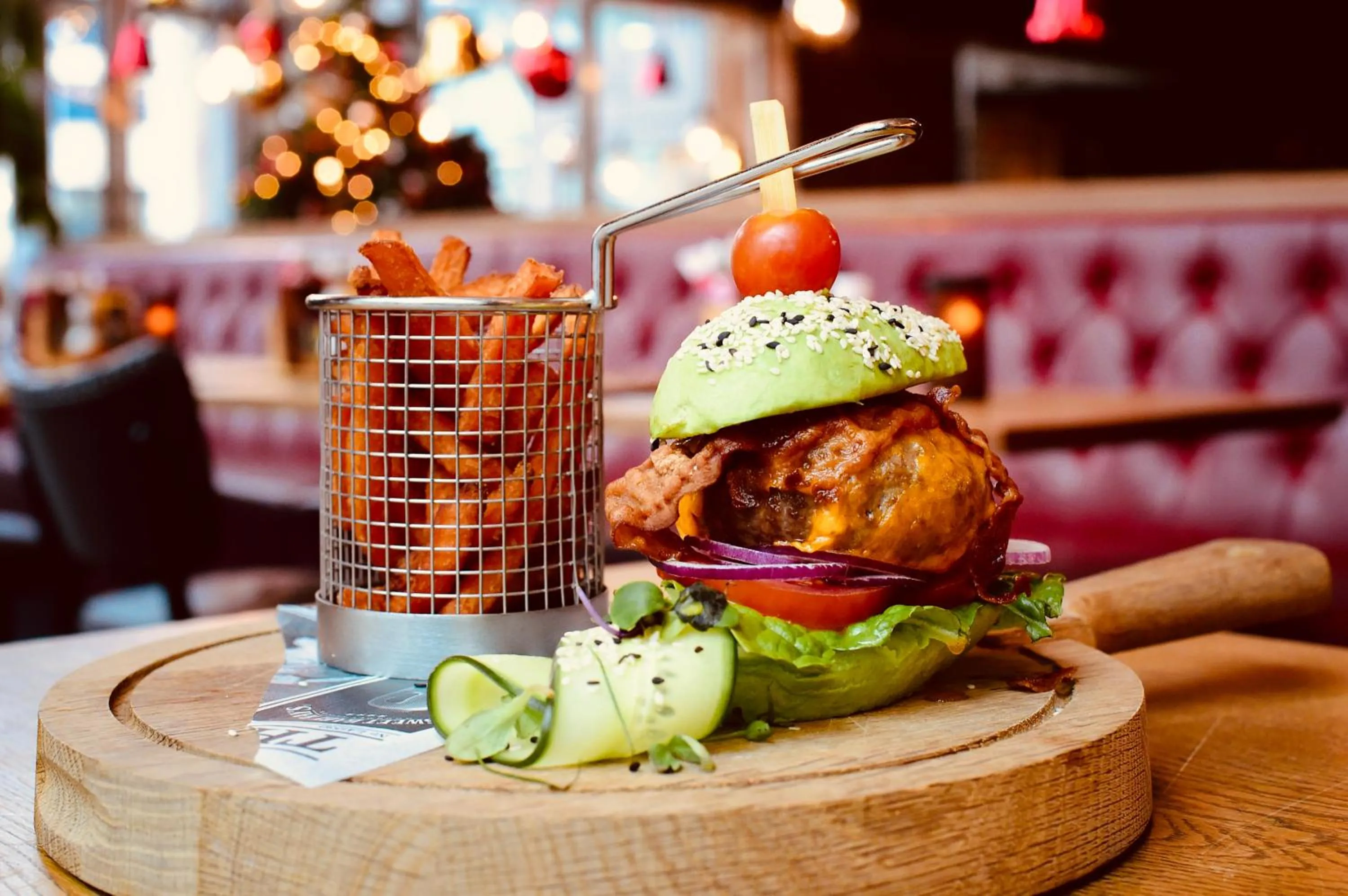 Restaurant/places to eat in Anno