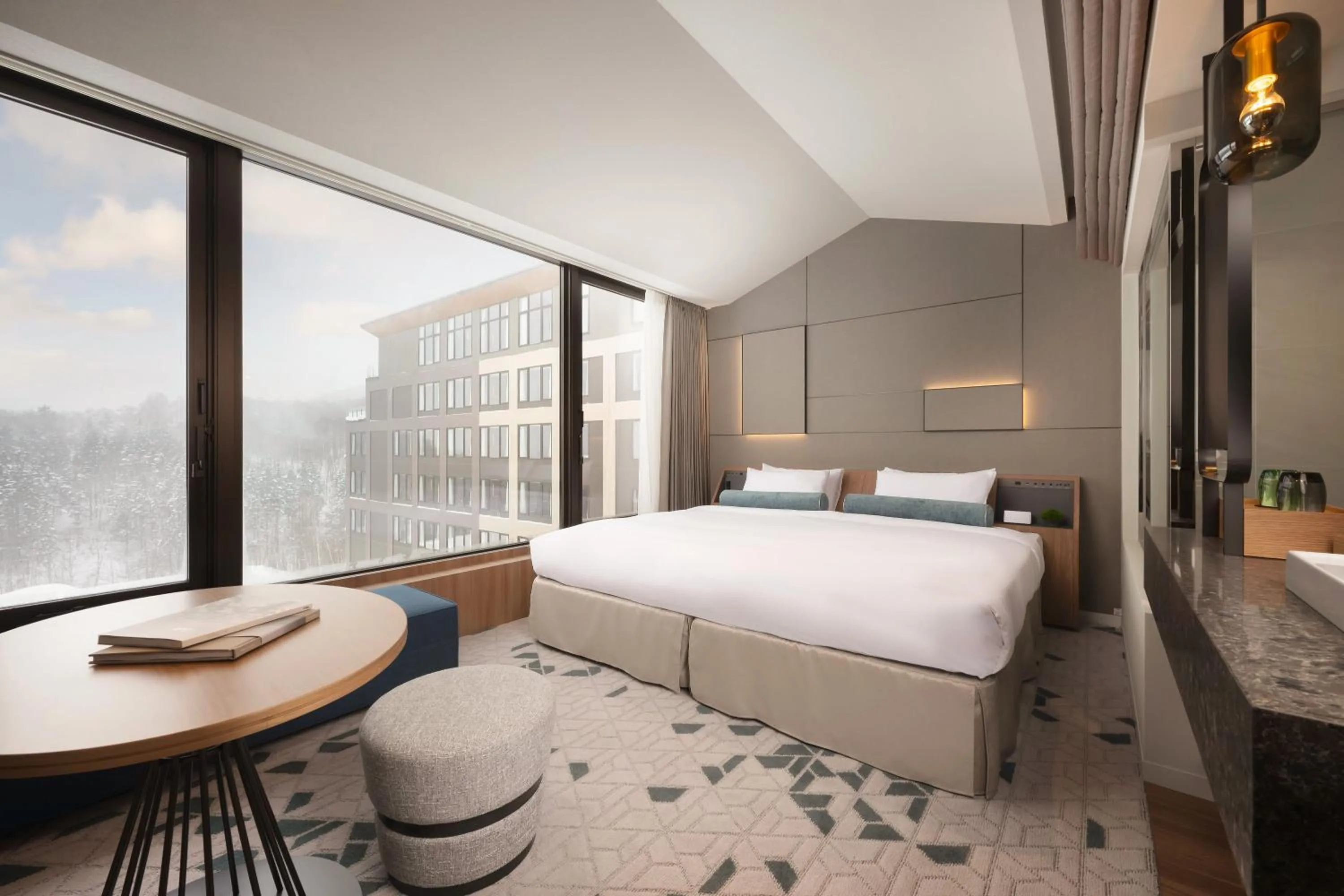 Photo of the whole room, Bed in Nikko Style Niseko HANAZONO