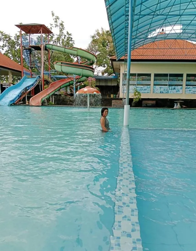 Swimming pool in Srinadi Waterpark Villa